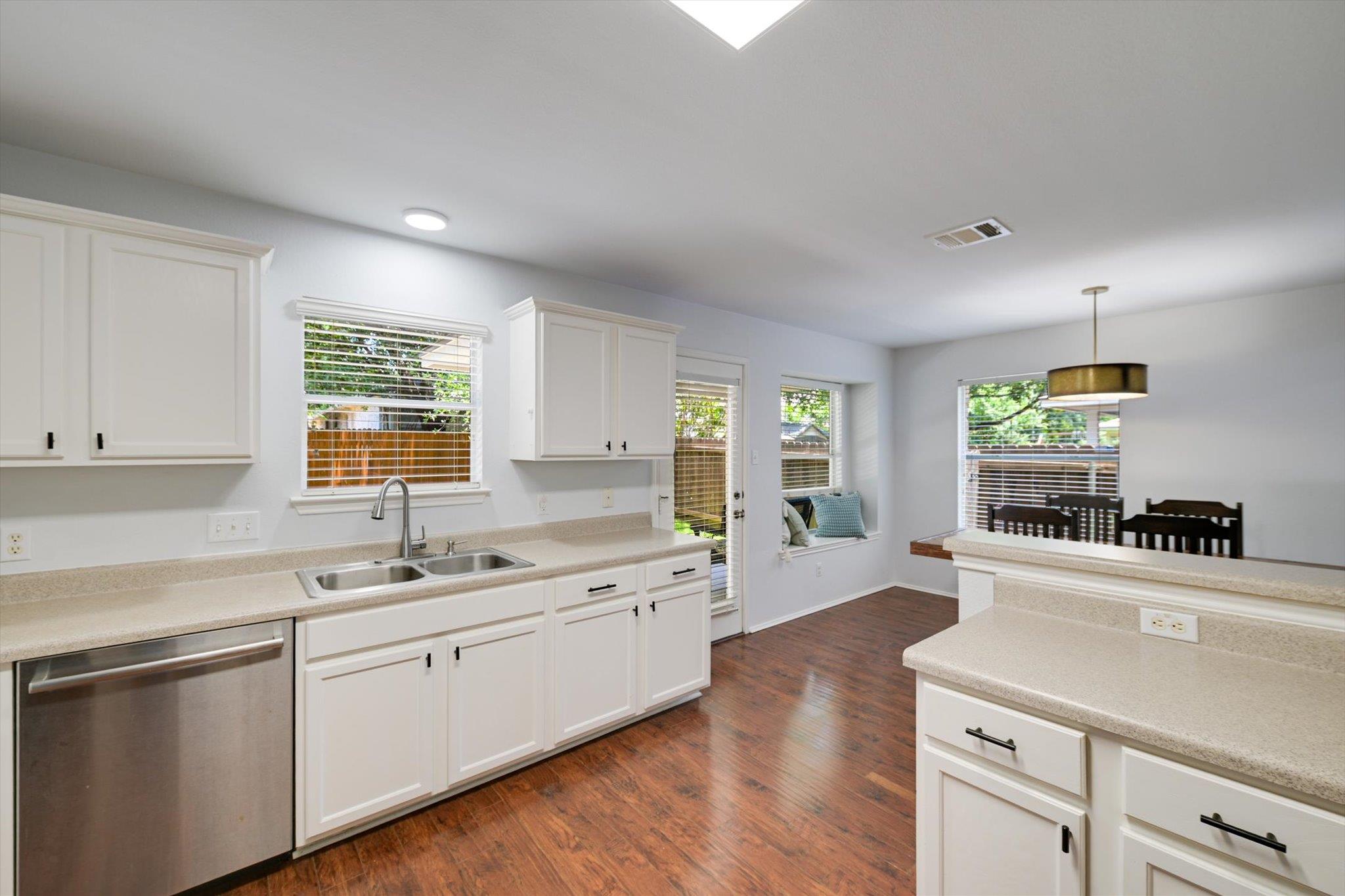 2210 Jesse Owens Dr, Austin, TX 78748