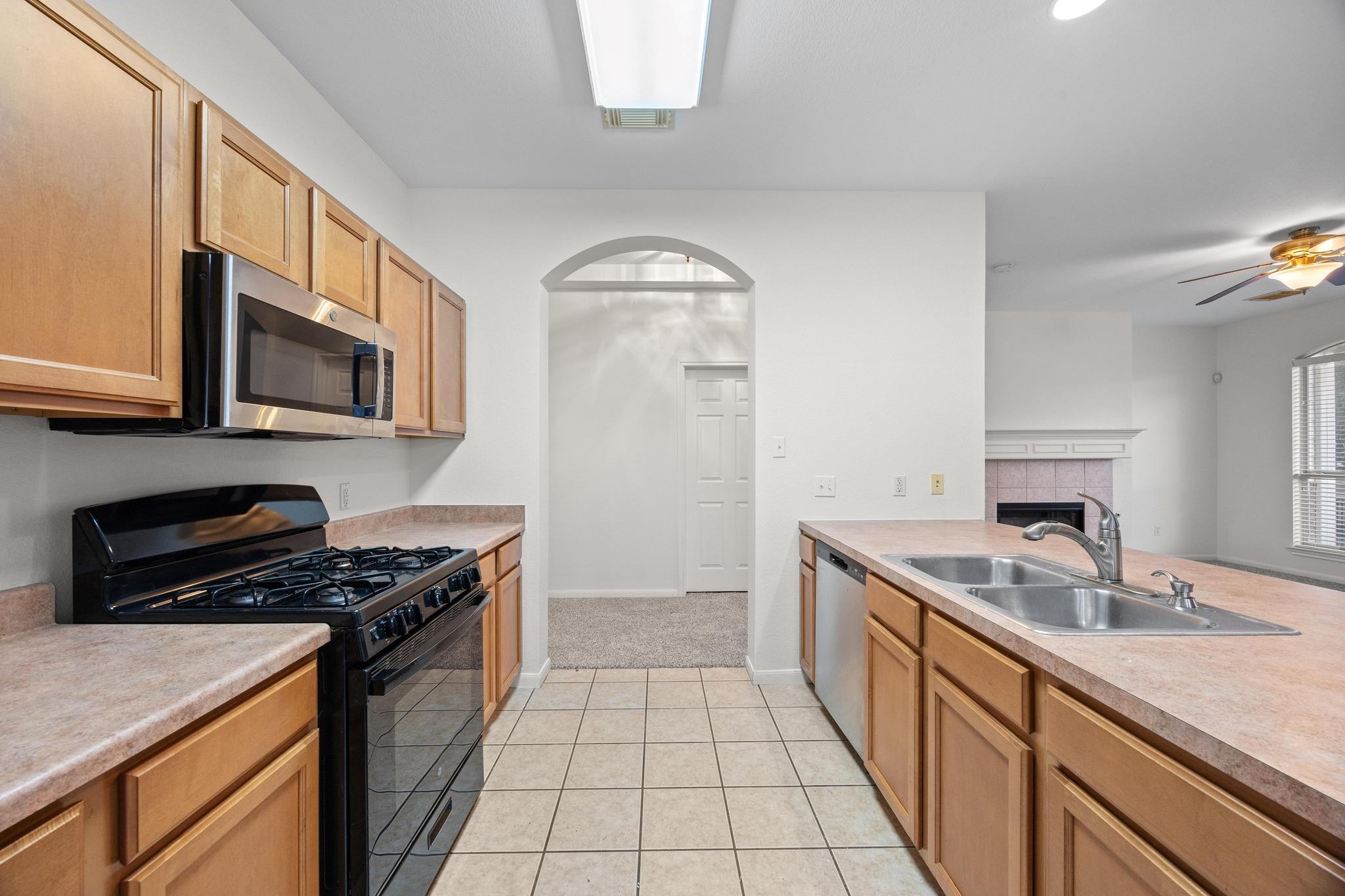 716 Bent Wood Pl, Round Rock, TX 78665