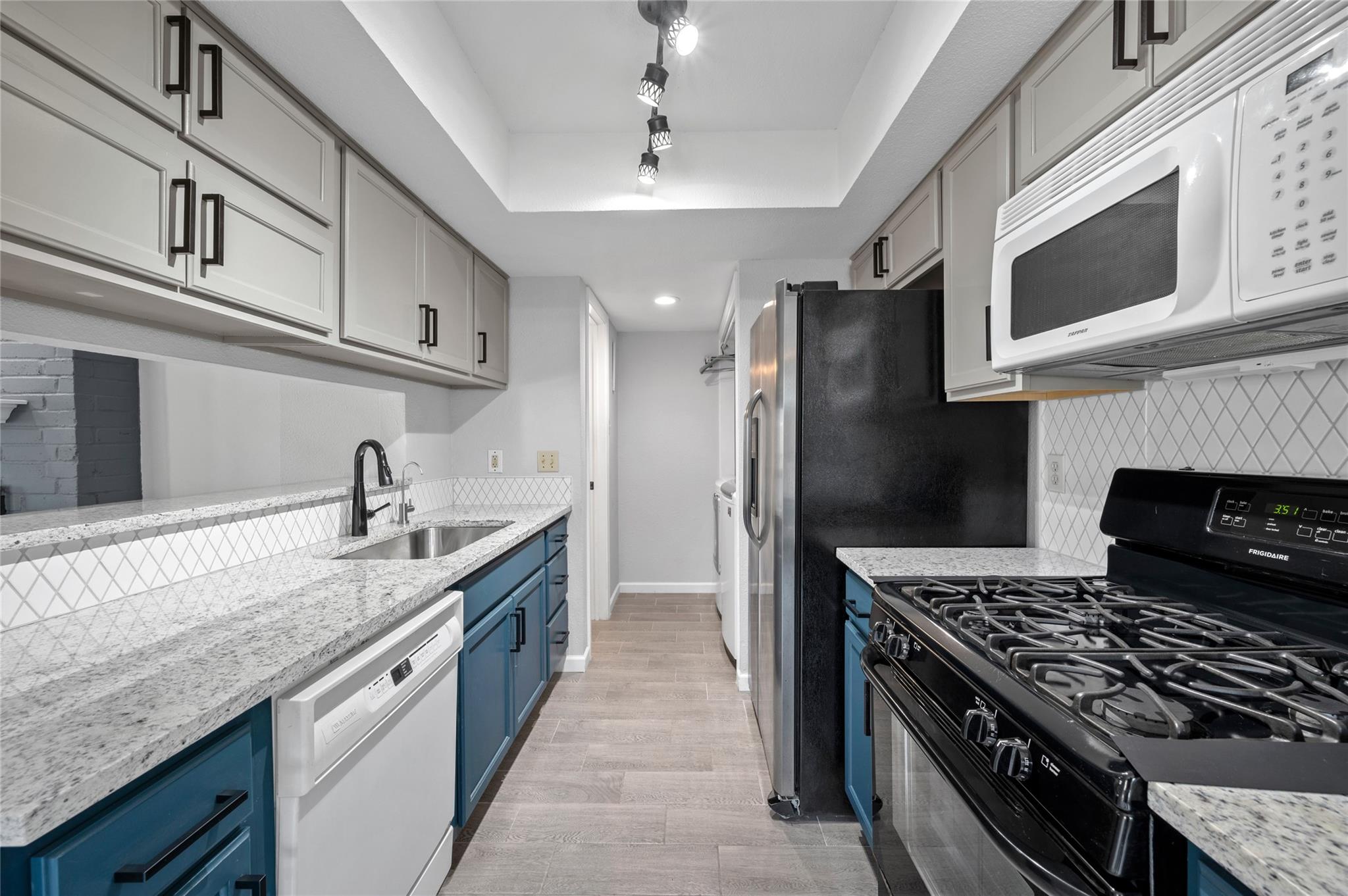 11301 Jollyville Rd # B3, Austin, TX 78759