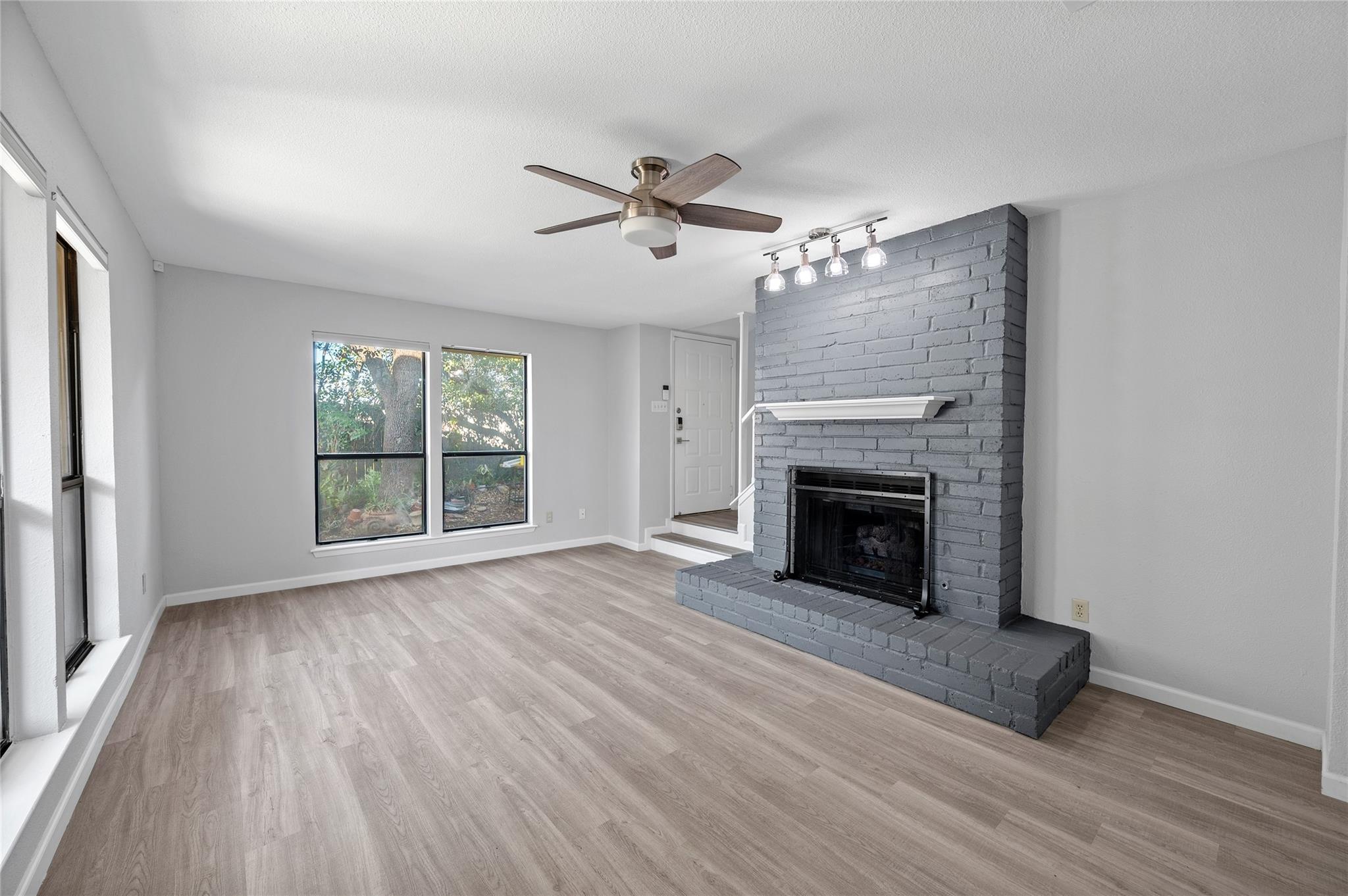 11301 Jollyville Rd # B3, Austin, TX 78759