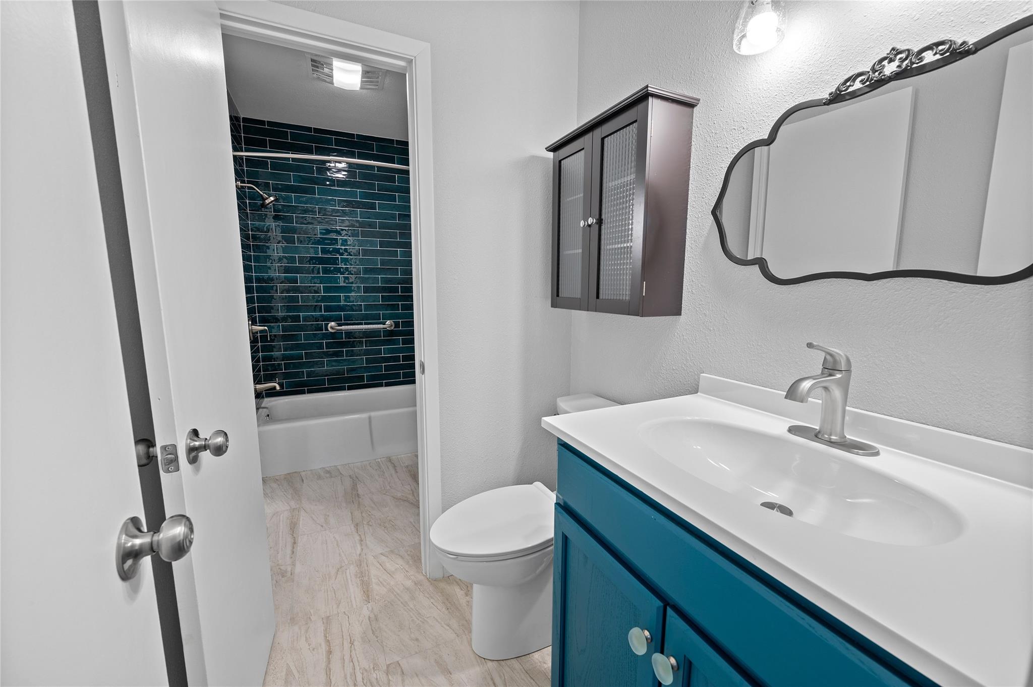 11301 Jollyville Rd # B3, Austin, TX 78759