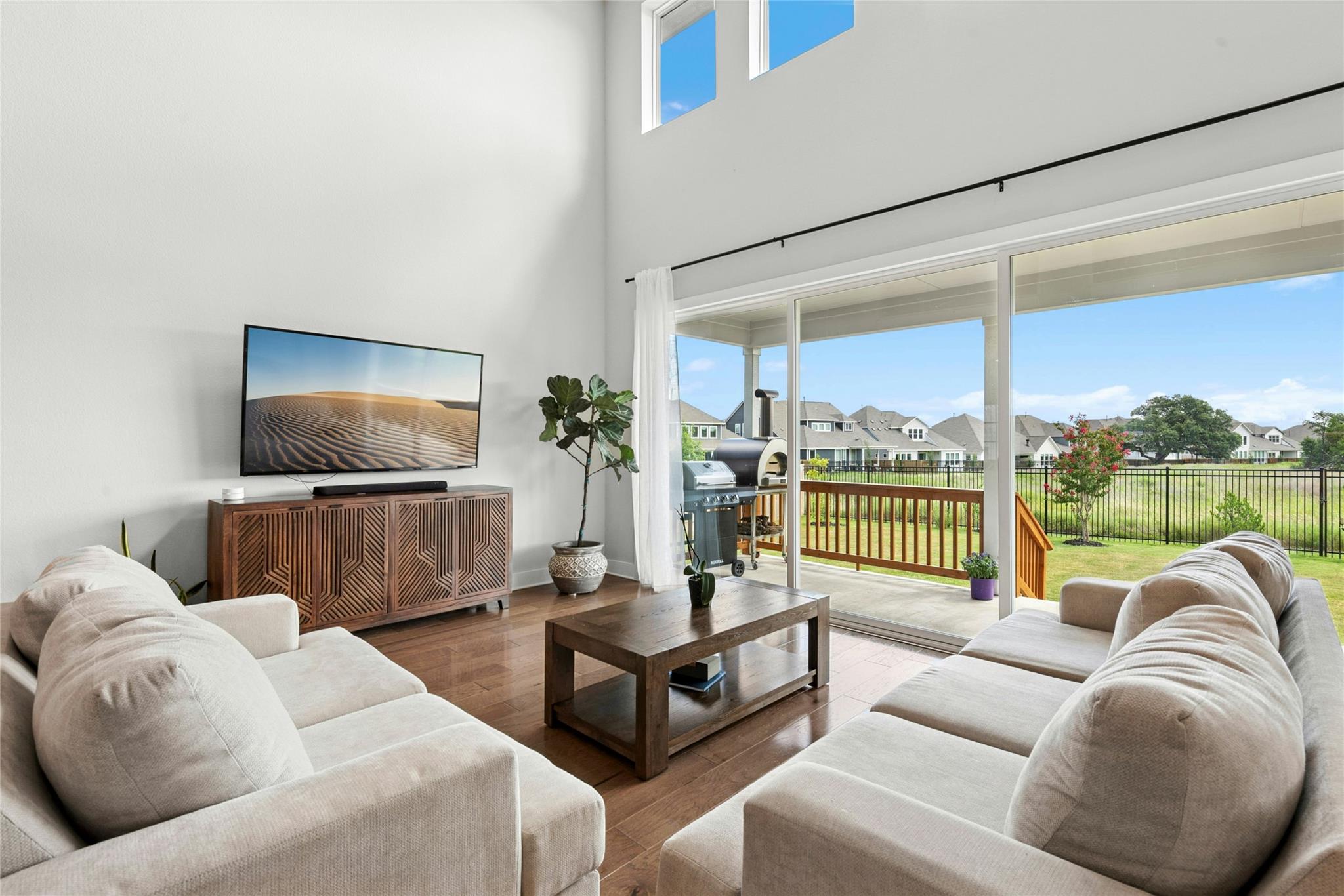 149 Crescent Moon Ct, Dripping Springs, TX 78620