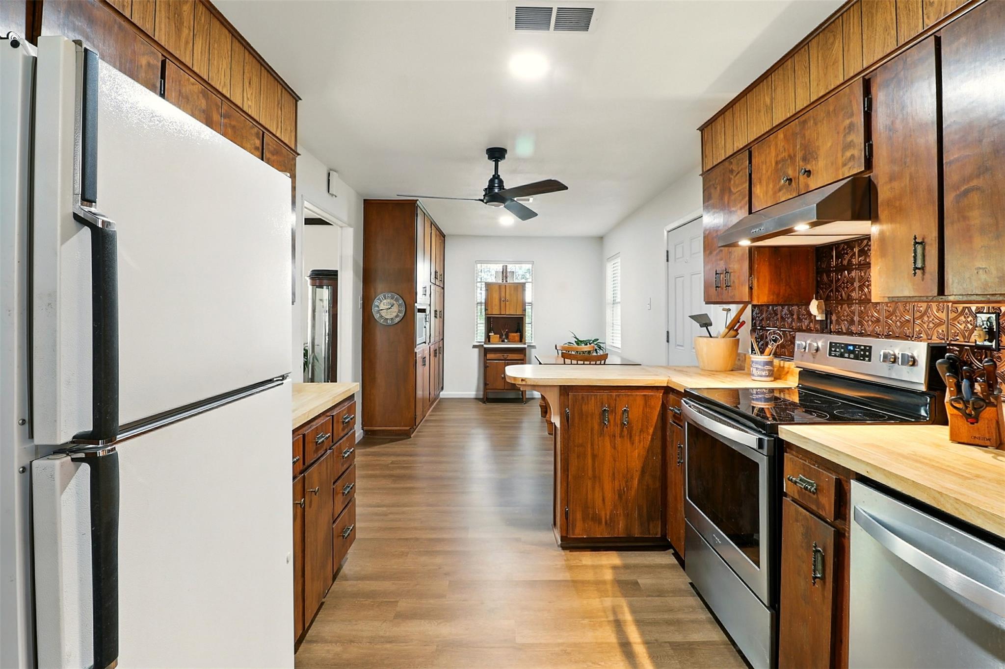 2415 W Fm 2147 W, Horseshoe Bay, TX 78657