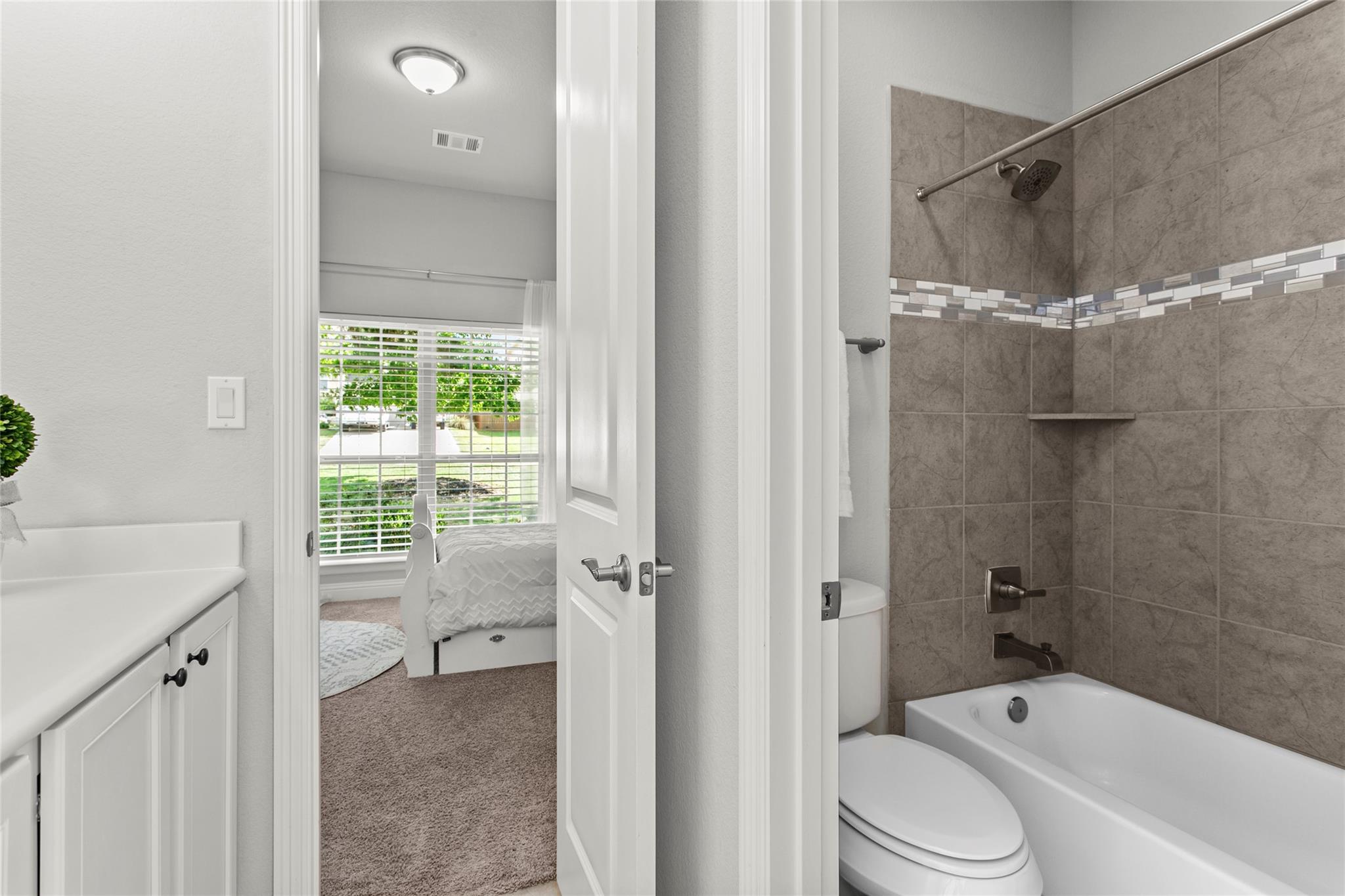 226 Brentwood Dr, Austin, TX 78737