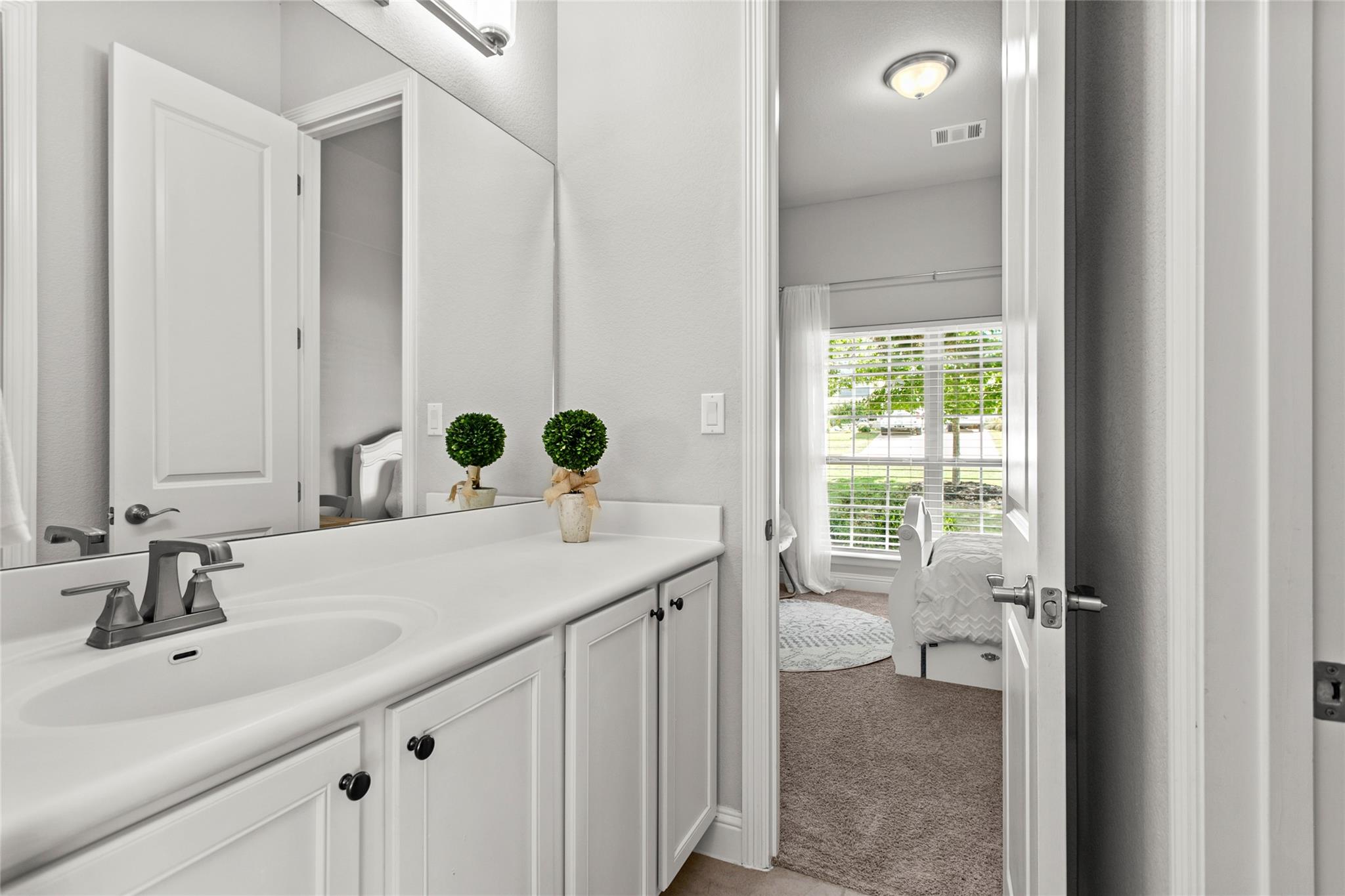 226 Brentwood Dr, Austin, TX 78737