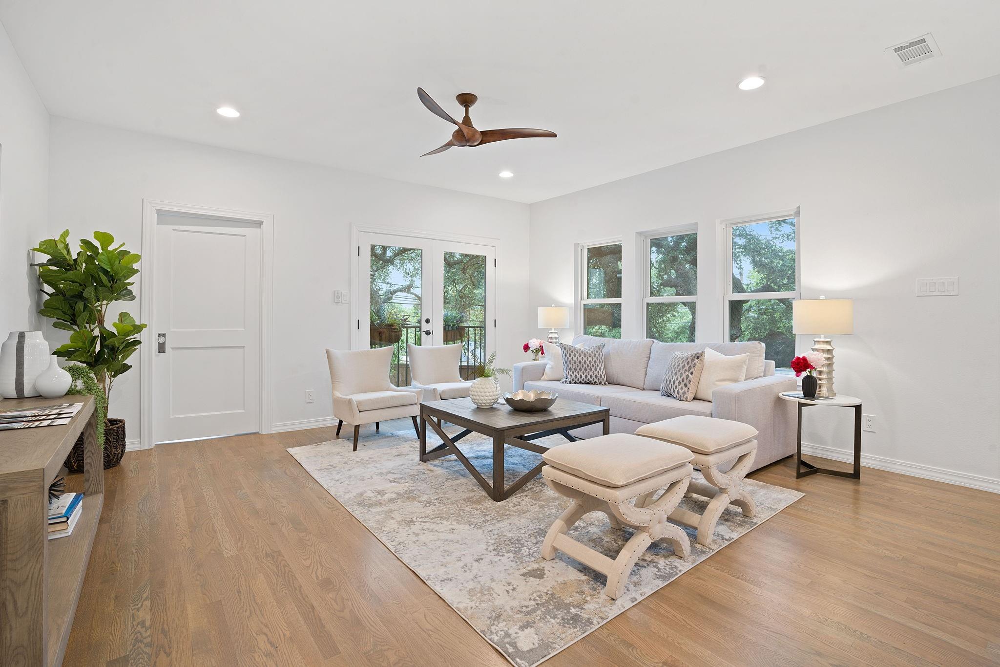 2110 Travis Heights Blvd, Austin, TX 78704