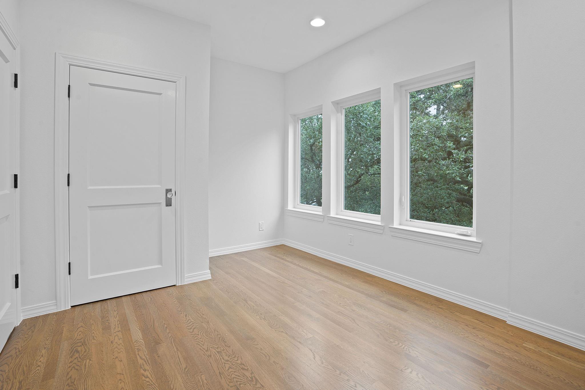 2110 Travis Heights Blvd, Austin, TX 78704