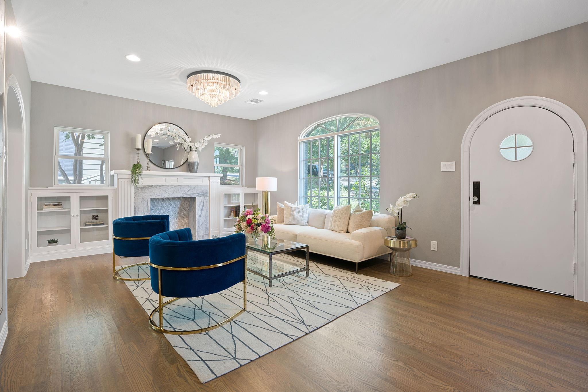 2110 Travis Heights Blvd, Austin, TX 78704