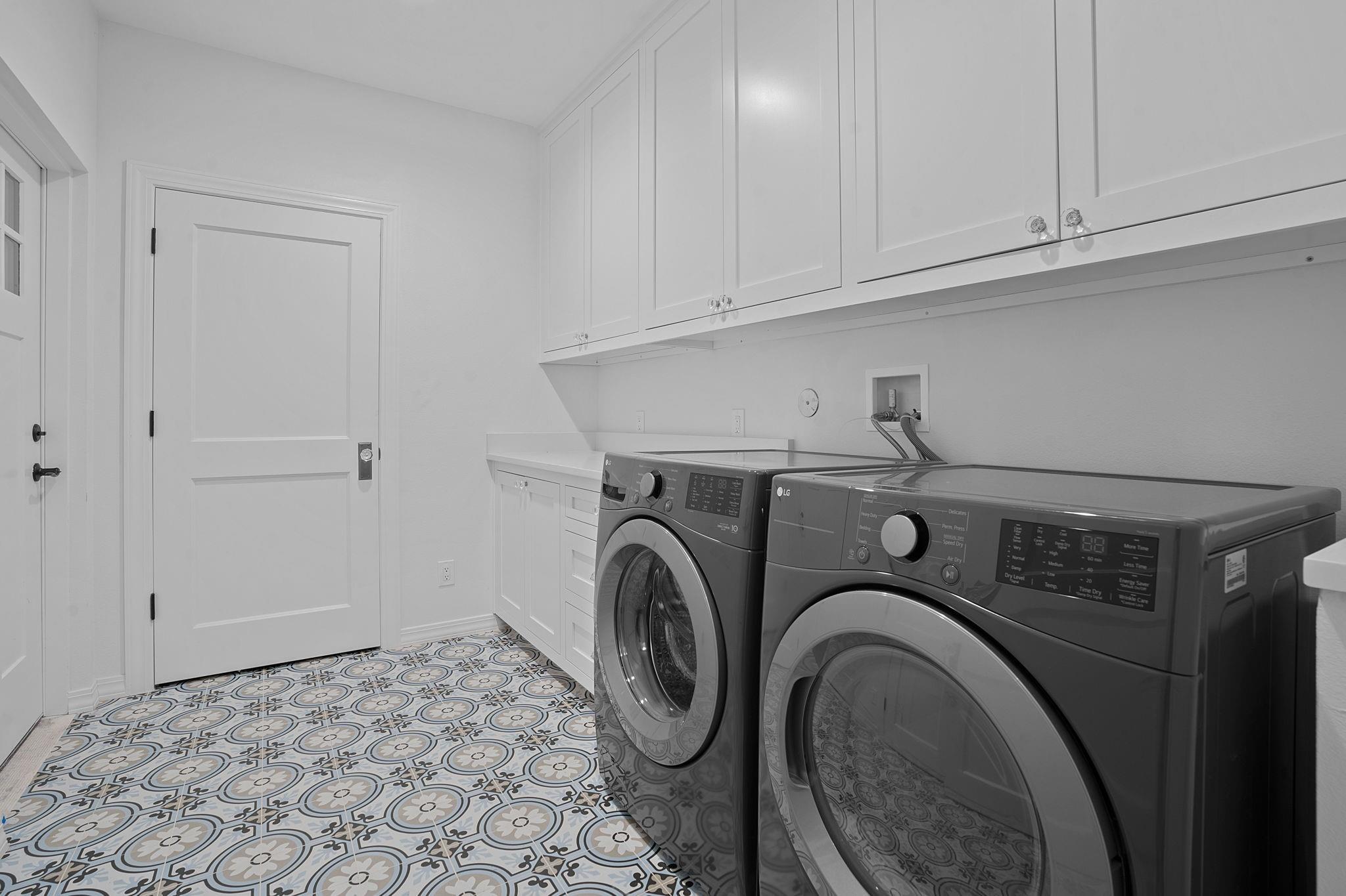 2110 Travis Heights Blvd, Austin, TX 78704