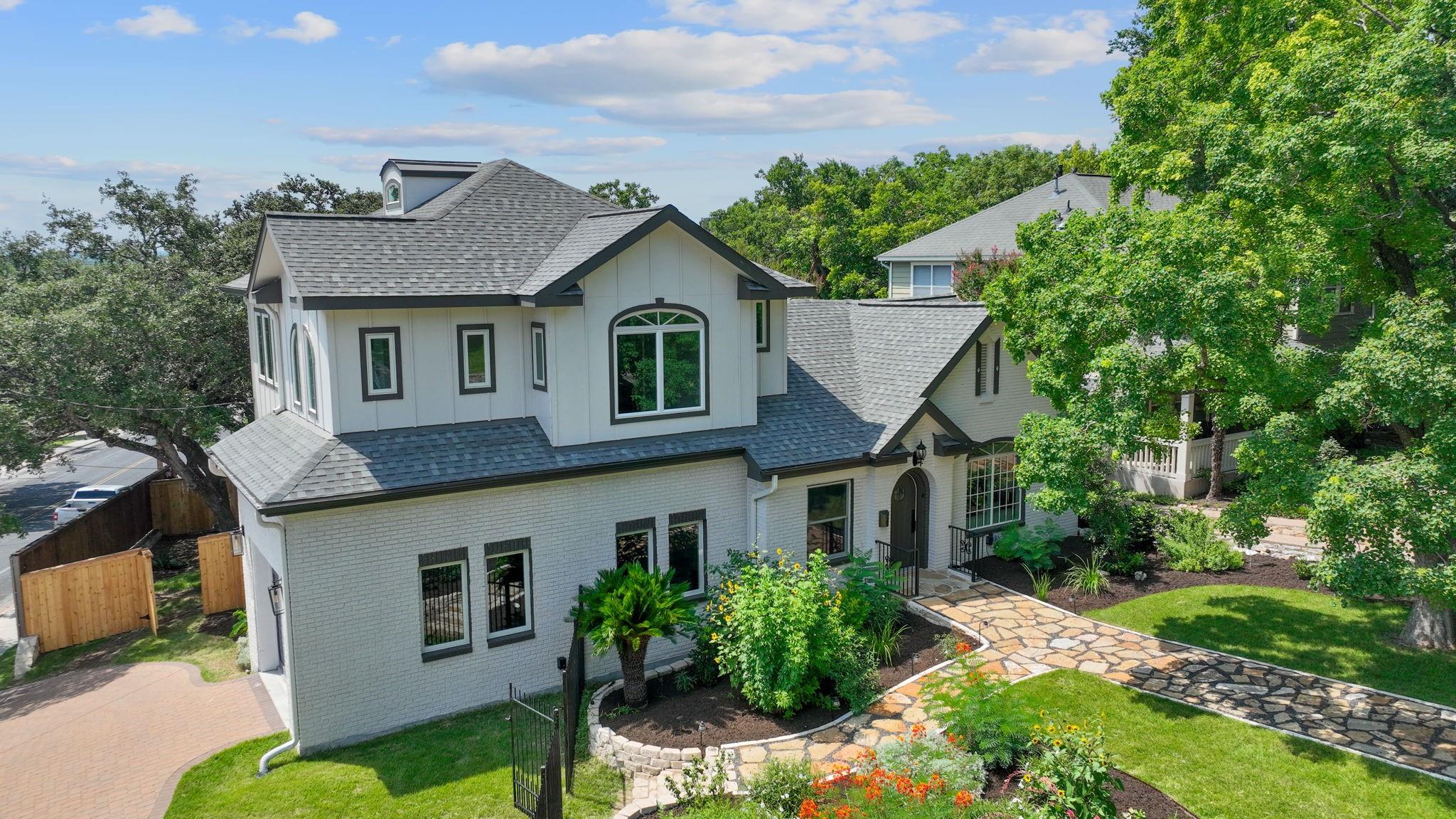 2110 Travis Heights Blvd, Austin, TX 78704