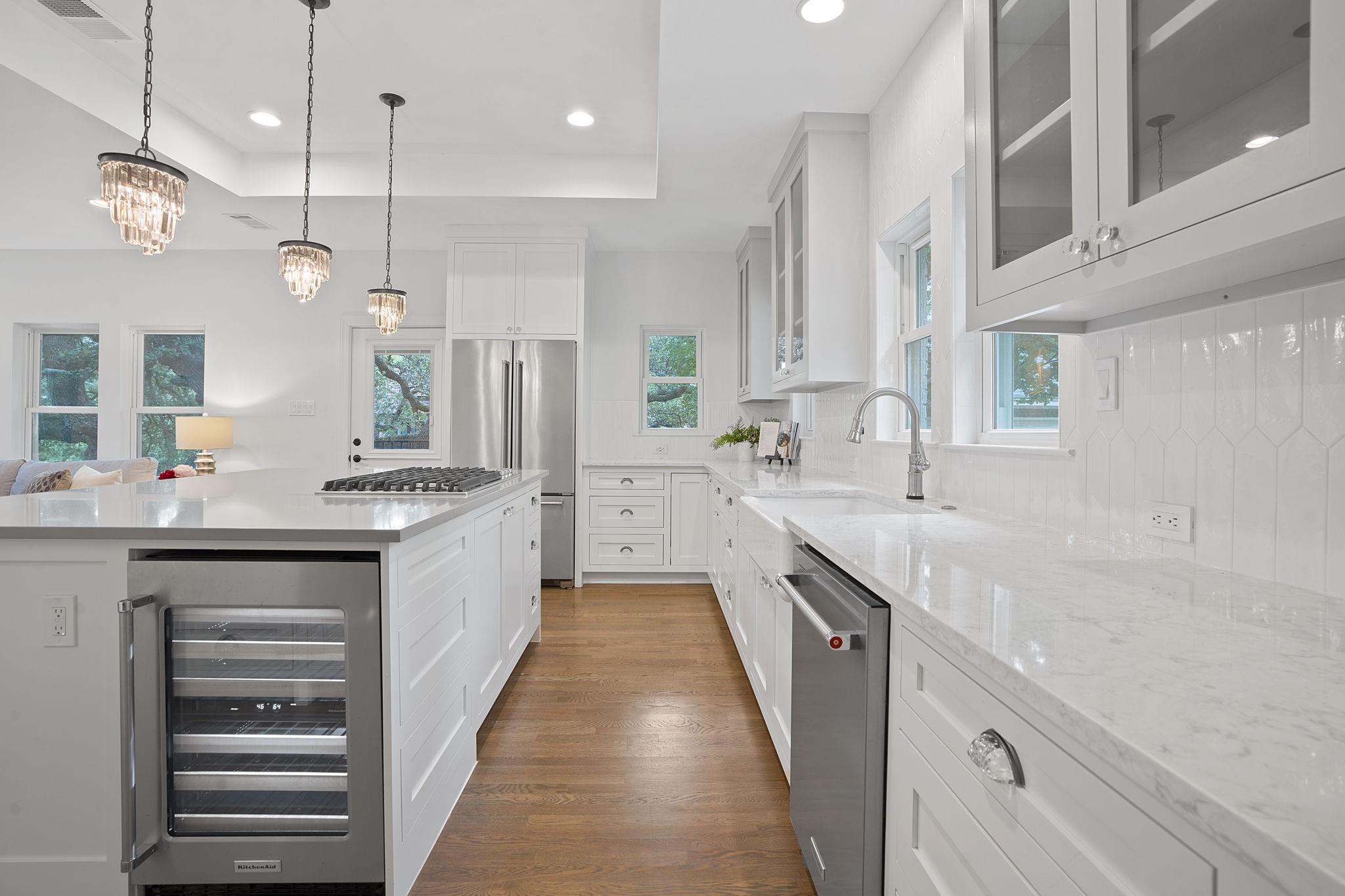 2110 Travis Heights Blvd, Austin, TX 78704