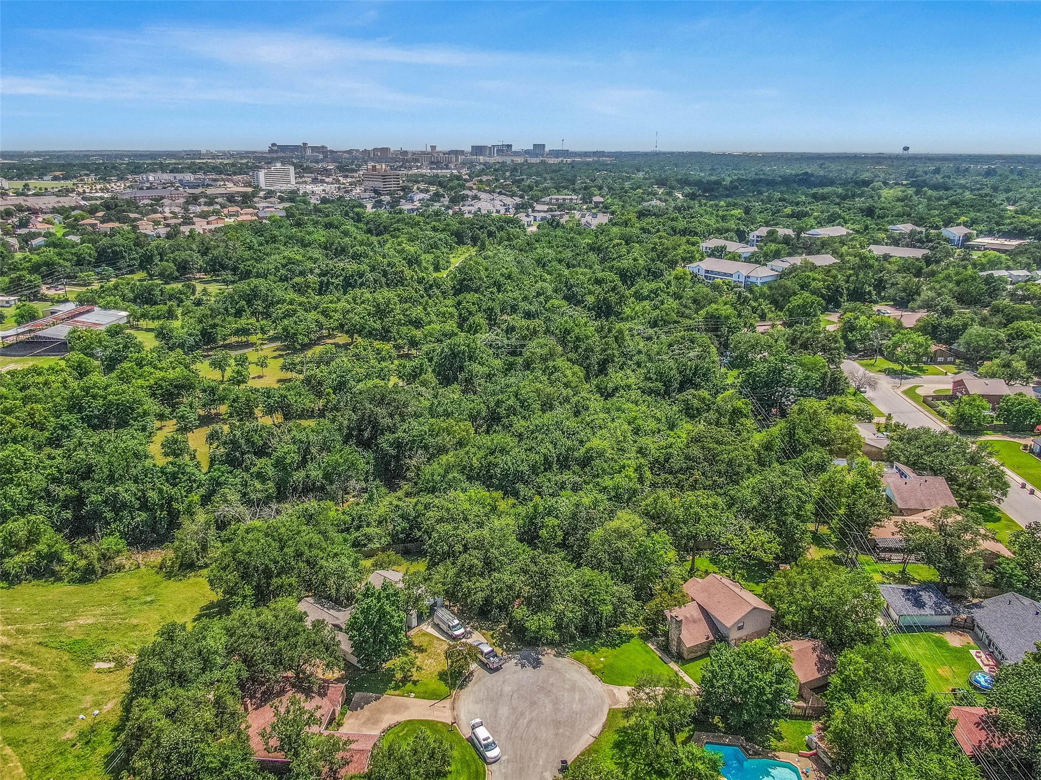 3814 Valley Oaks Dr, Bryan, TX 77802