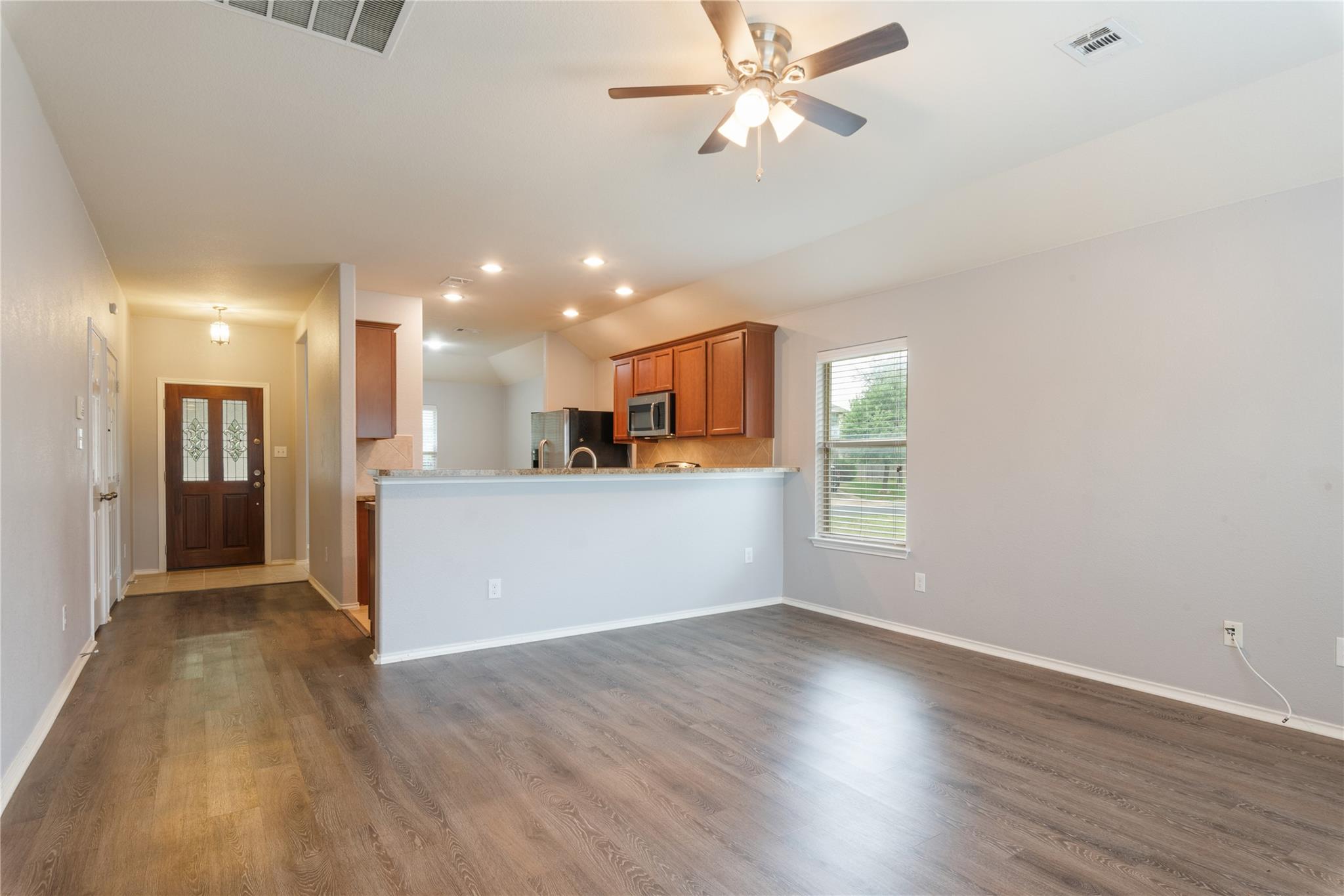 174 Barn Owl Loop # 1, Leander, TX 78641