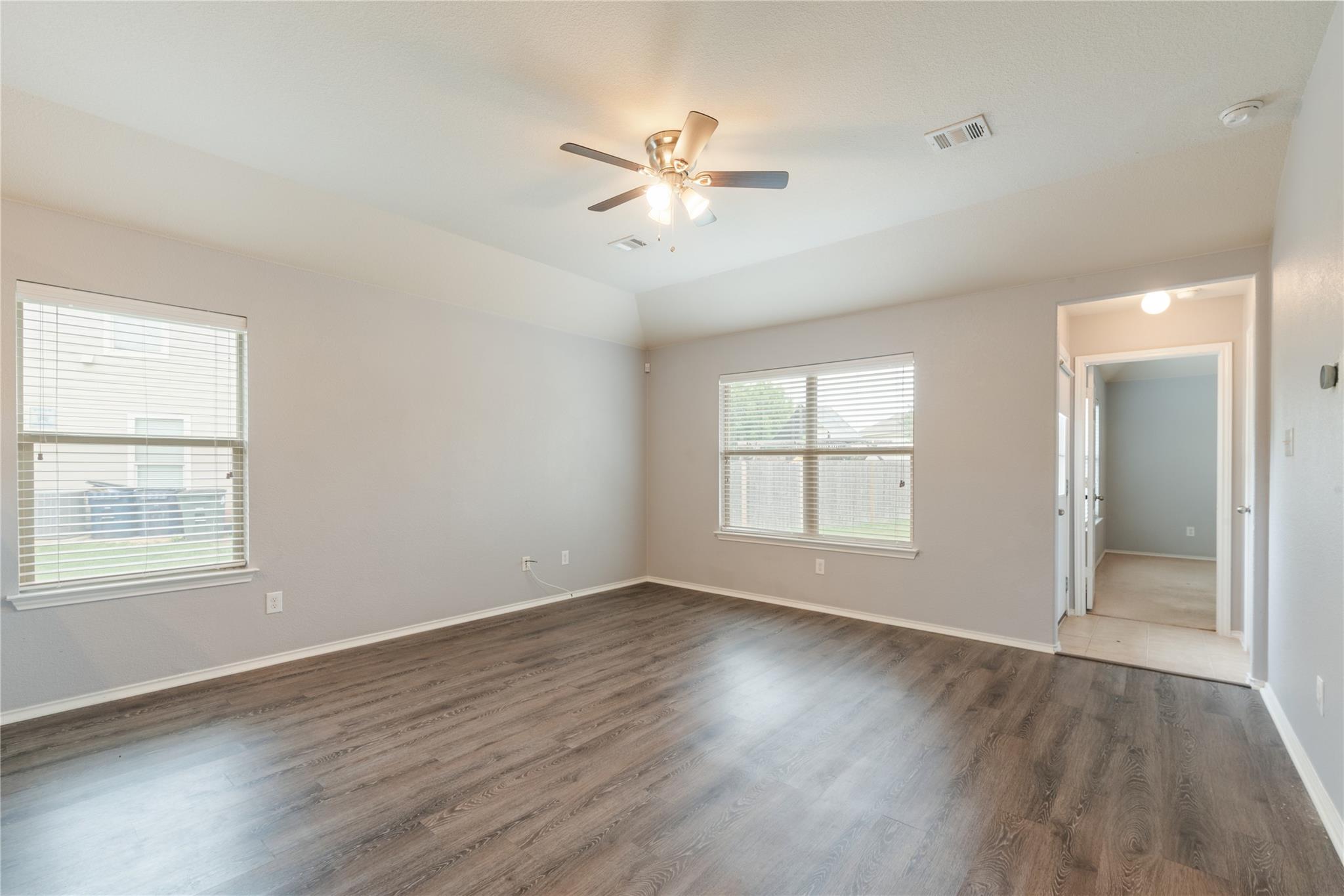 174 Barn Owl Loop # 1, Leander, TX 78641