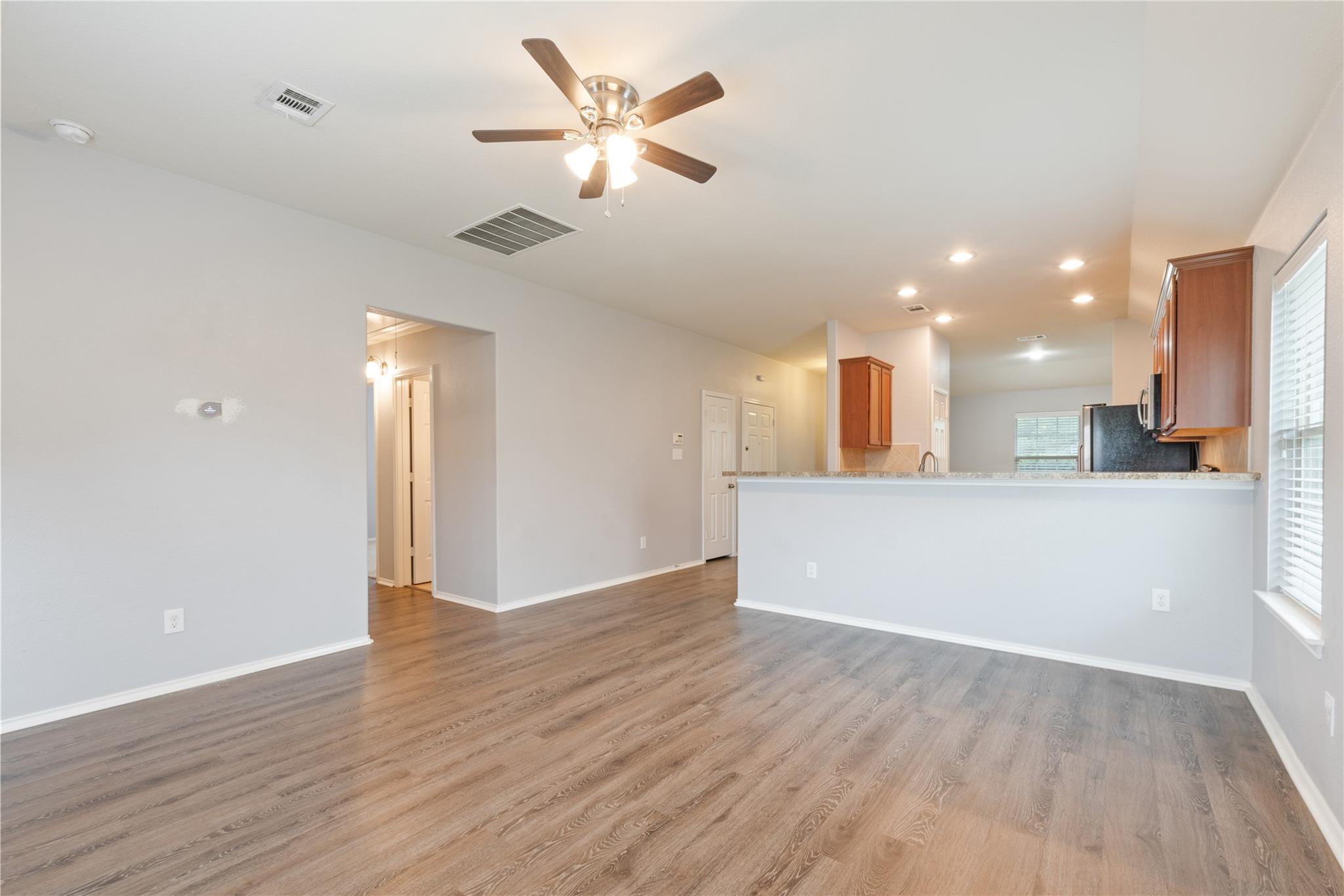 174 Barn Owl Loop # 1, Leander, TX 78641