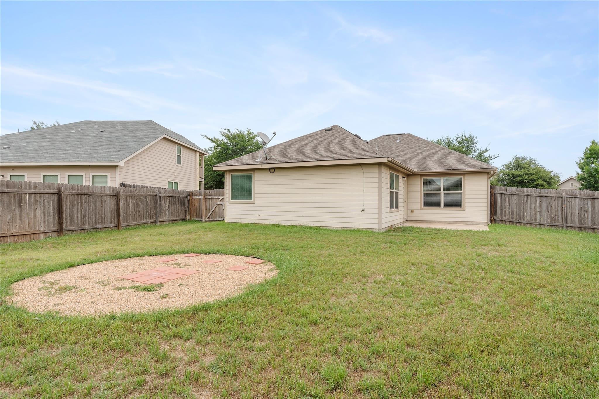 174 Barn Owl Loop # 1, Leander, TX 78641
