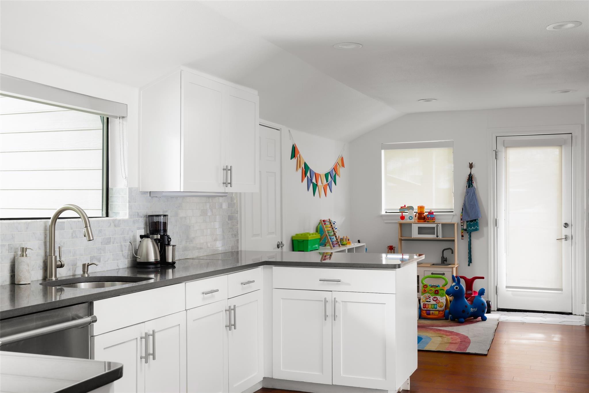 5710 Marilyn Dr, Austin, TX 78757