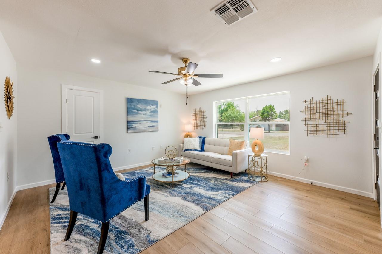 106 Heron, Highland Haven, TX 78654