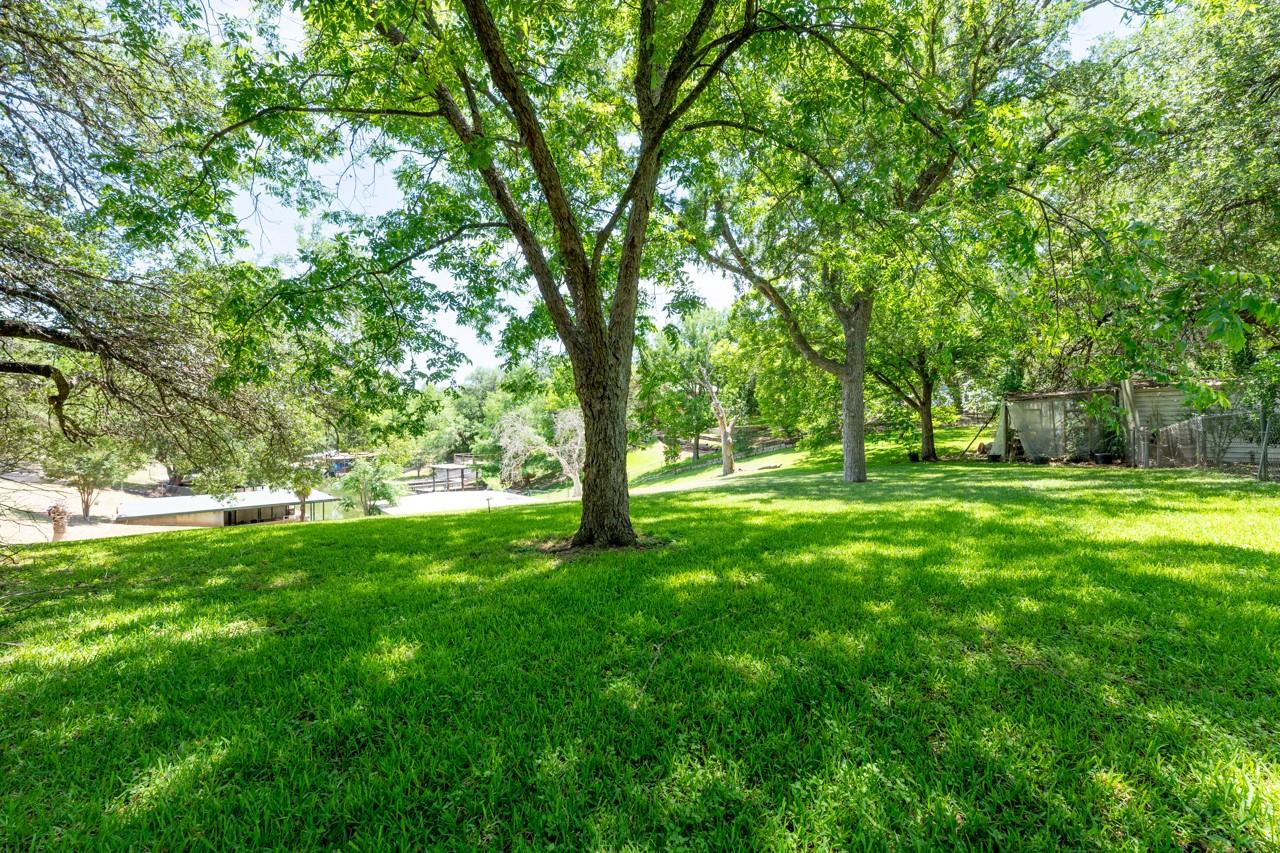 417 CR 136A, Kingsland, TX 78639