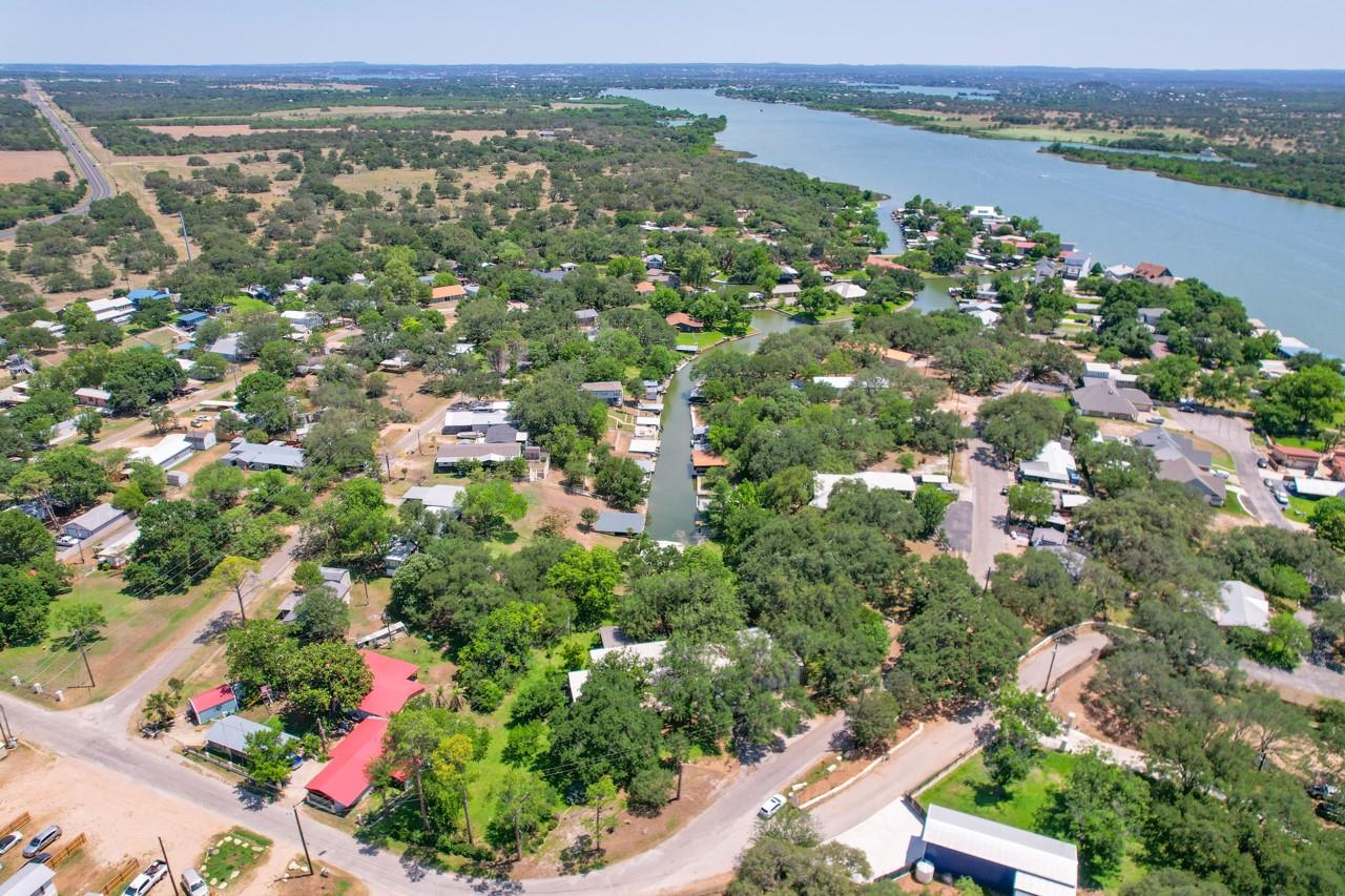 417 CR 136A, Kingsland, TX 78639