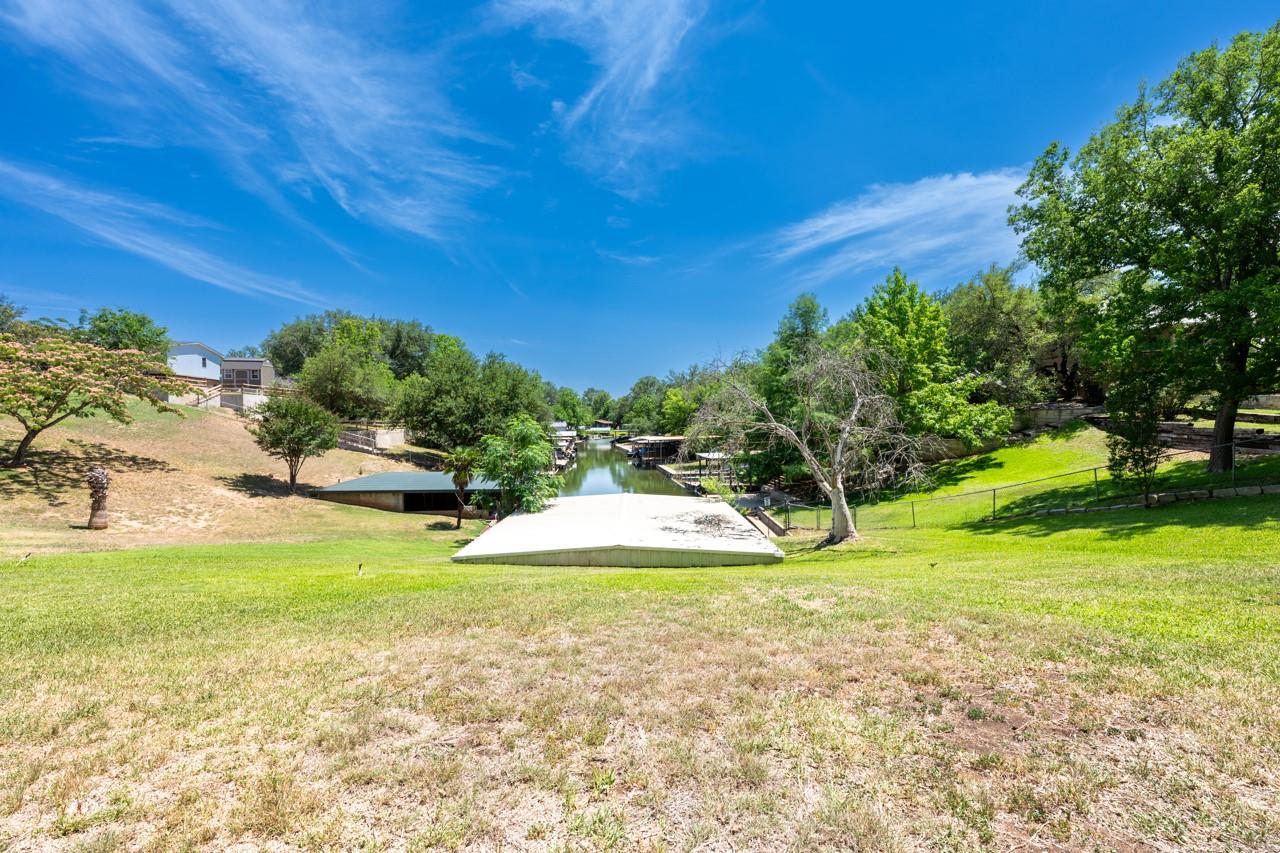 417 CR 136A, Kingsland, TX 78639
