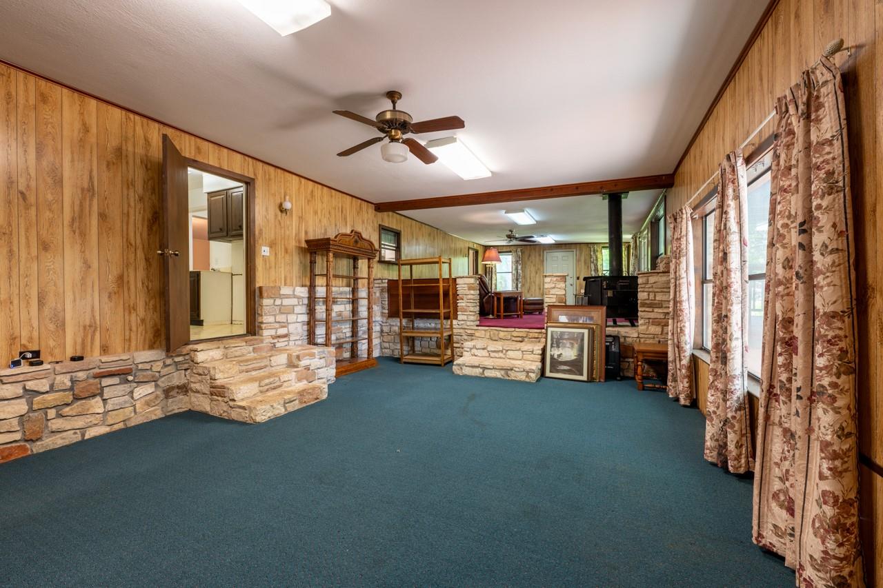 417 CR 136A, Kingsland, TX 78639
