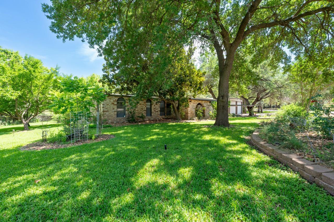 417 CR 136A, Kingsland, TX 78639
