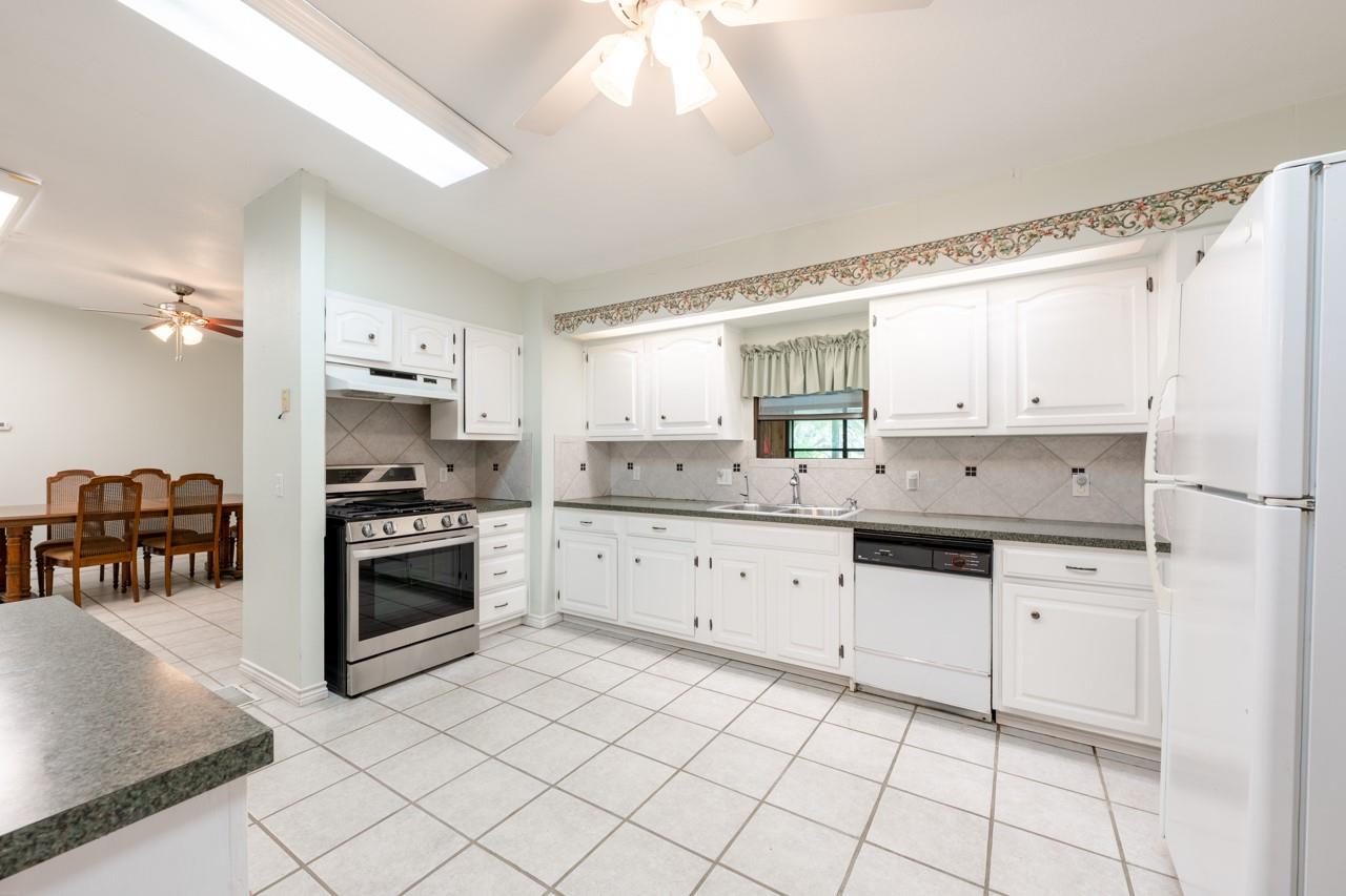 417 CR 136A, Kingsland, TX 78639