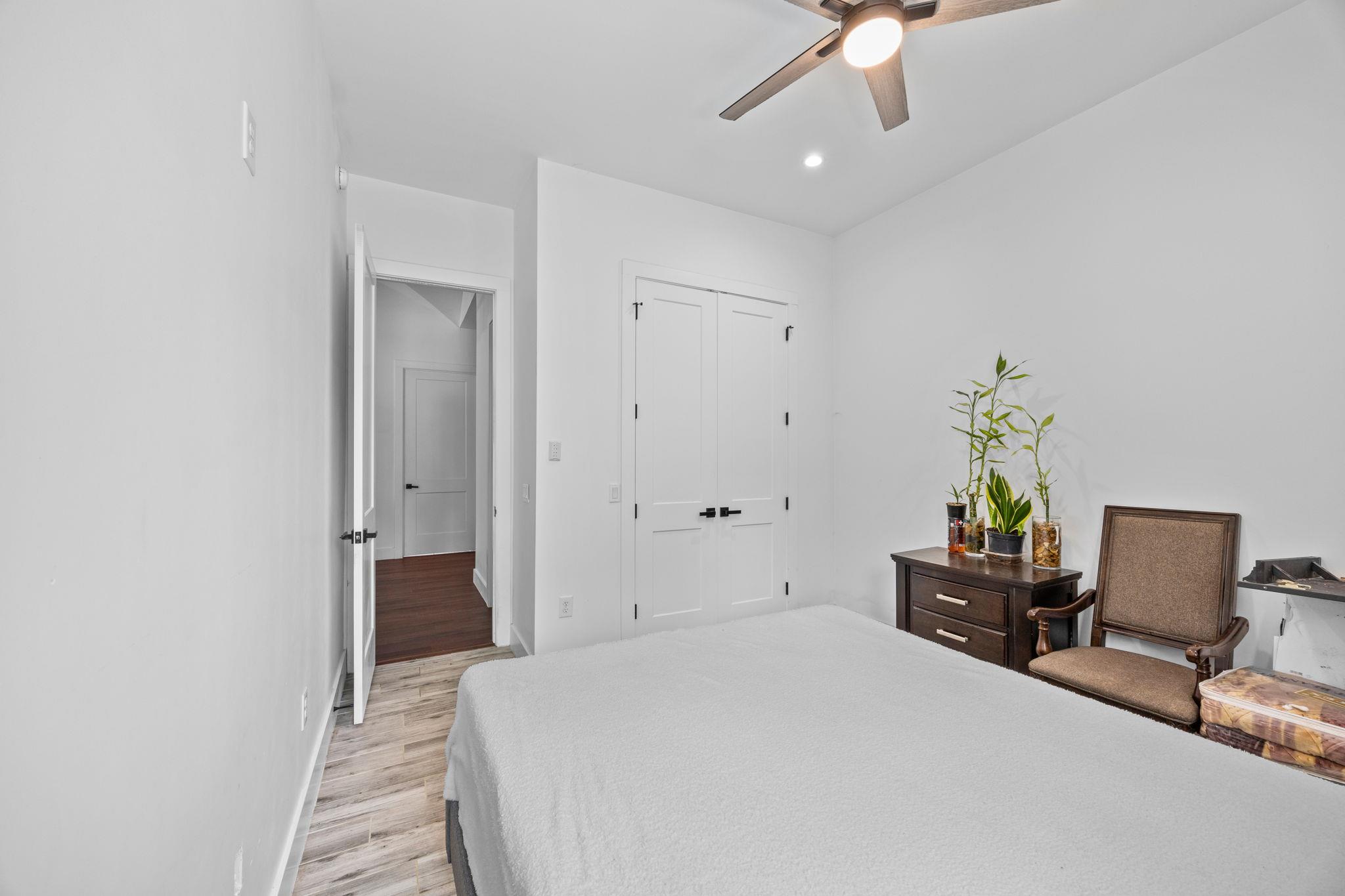 390 RIDDLE Rd, Cedar Creek, TX 78612
