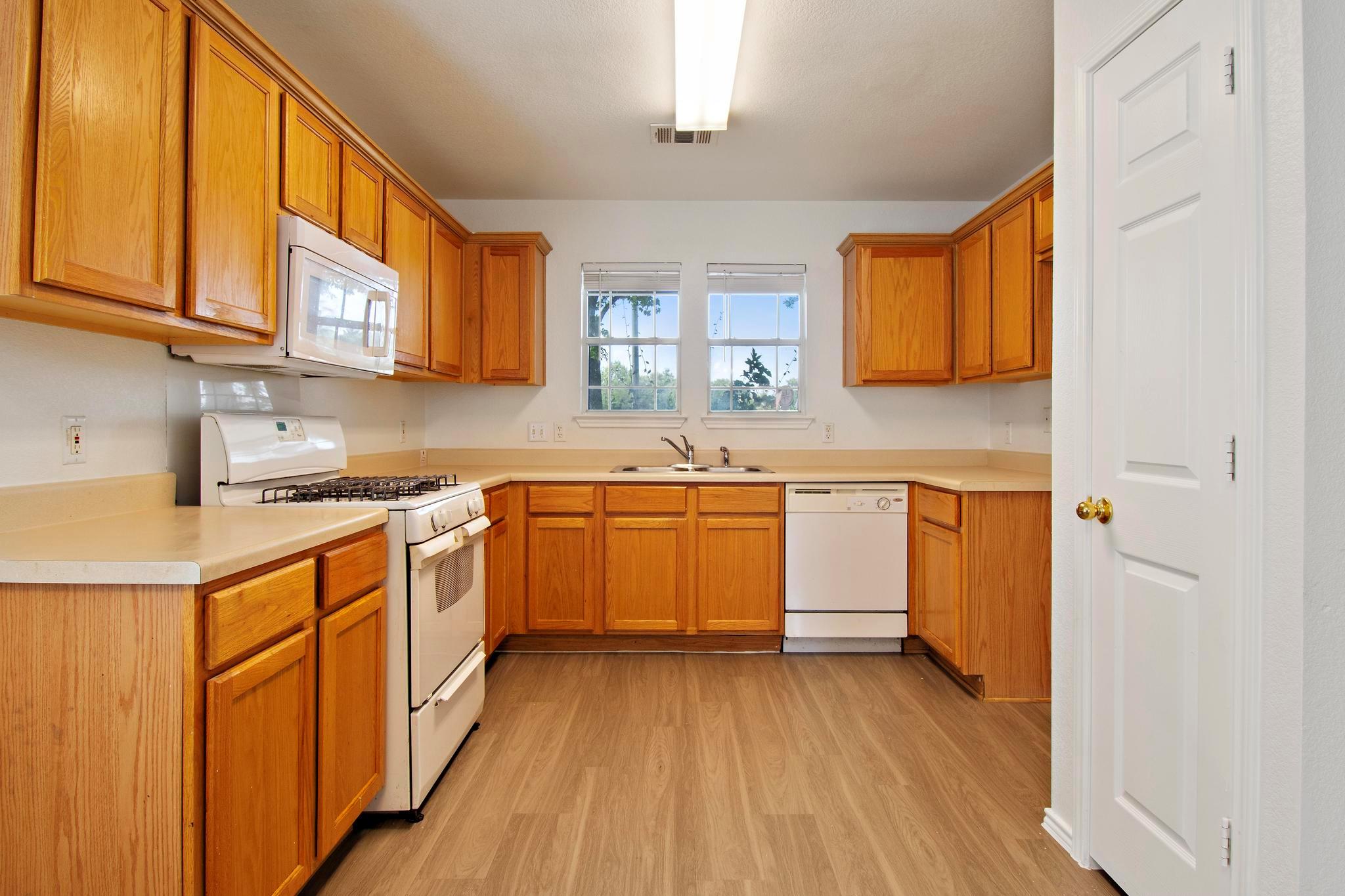 2733 Crimson Sky Ct, Round Rock, TX 78665