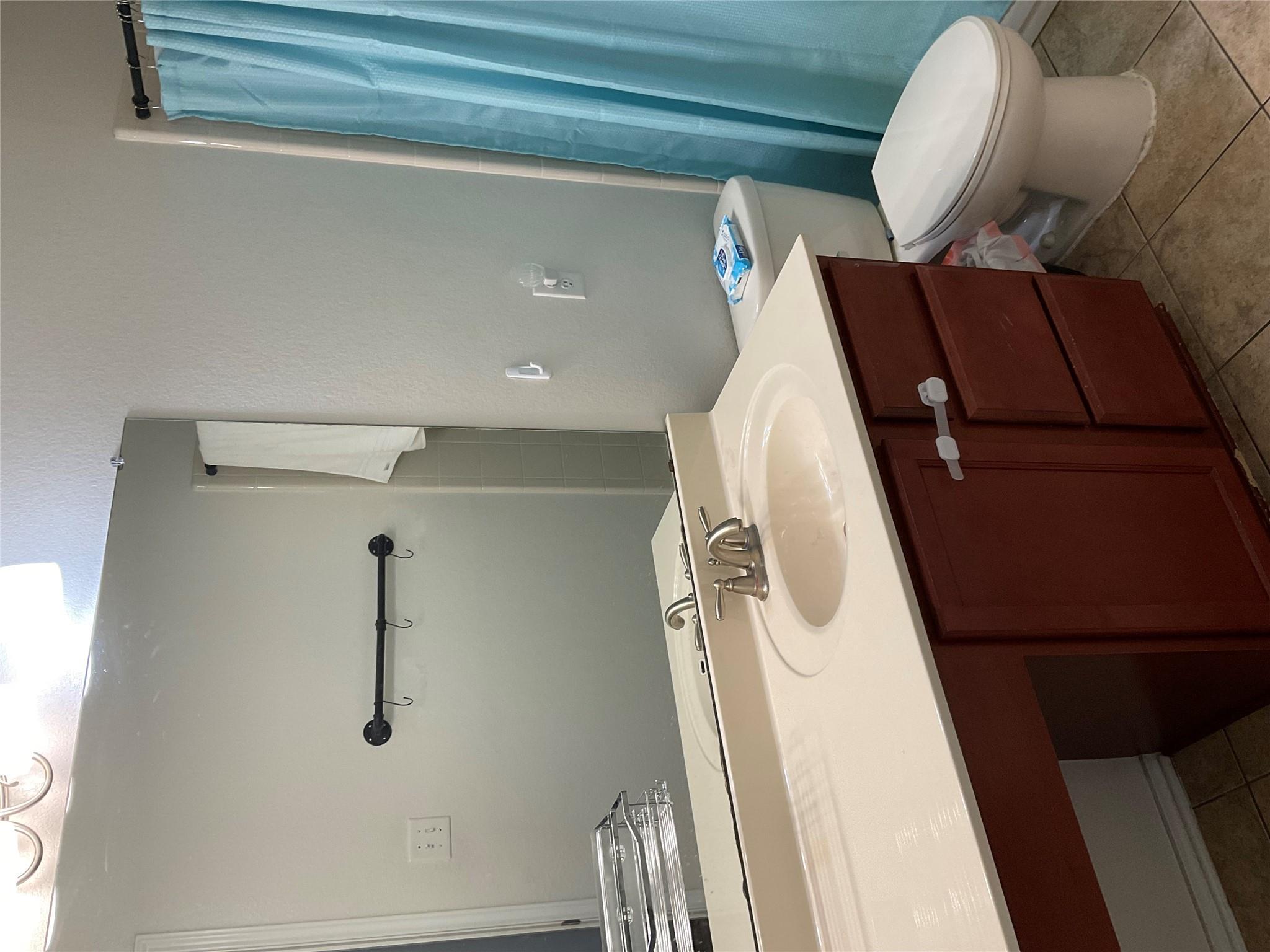 2296 Herzog, Kyle, TX 78640