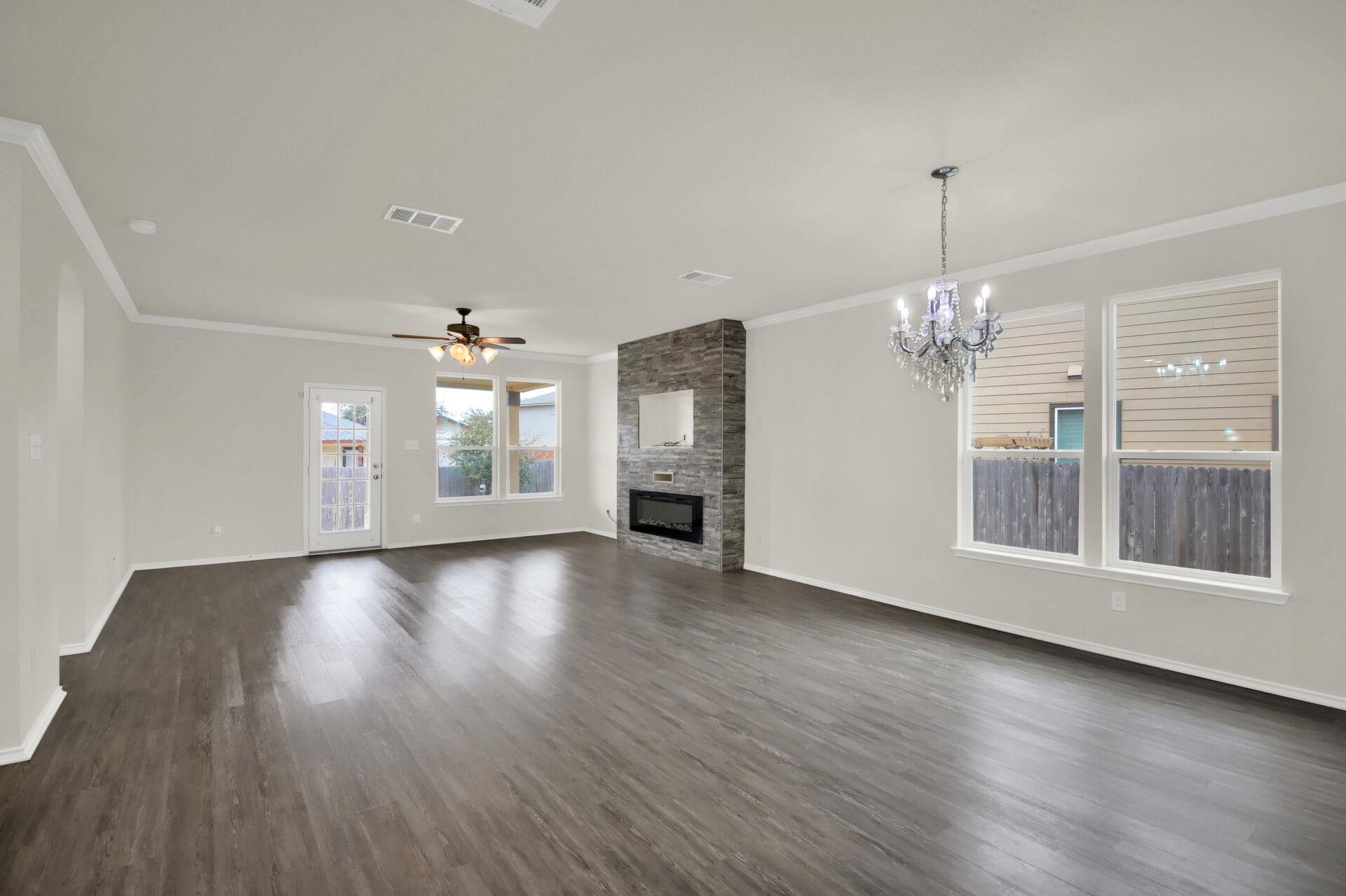 12505 Franklin D Roosevelt St, Manor, TX 78653