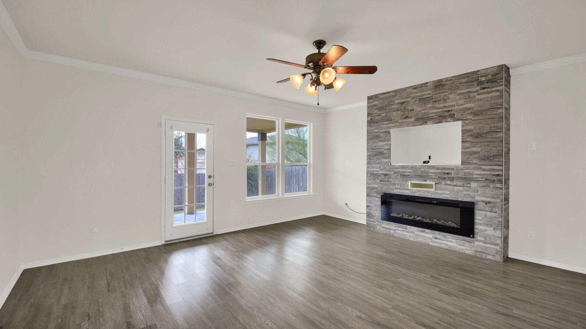 12505 Franklin D Roosevelt St, Manor, TX 78653