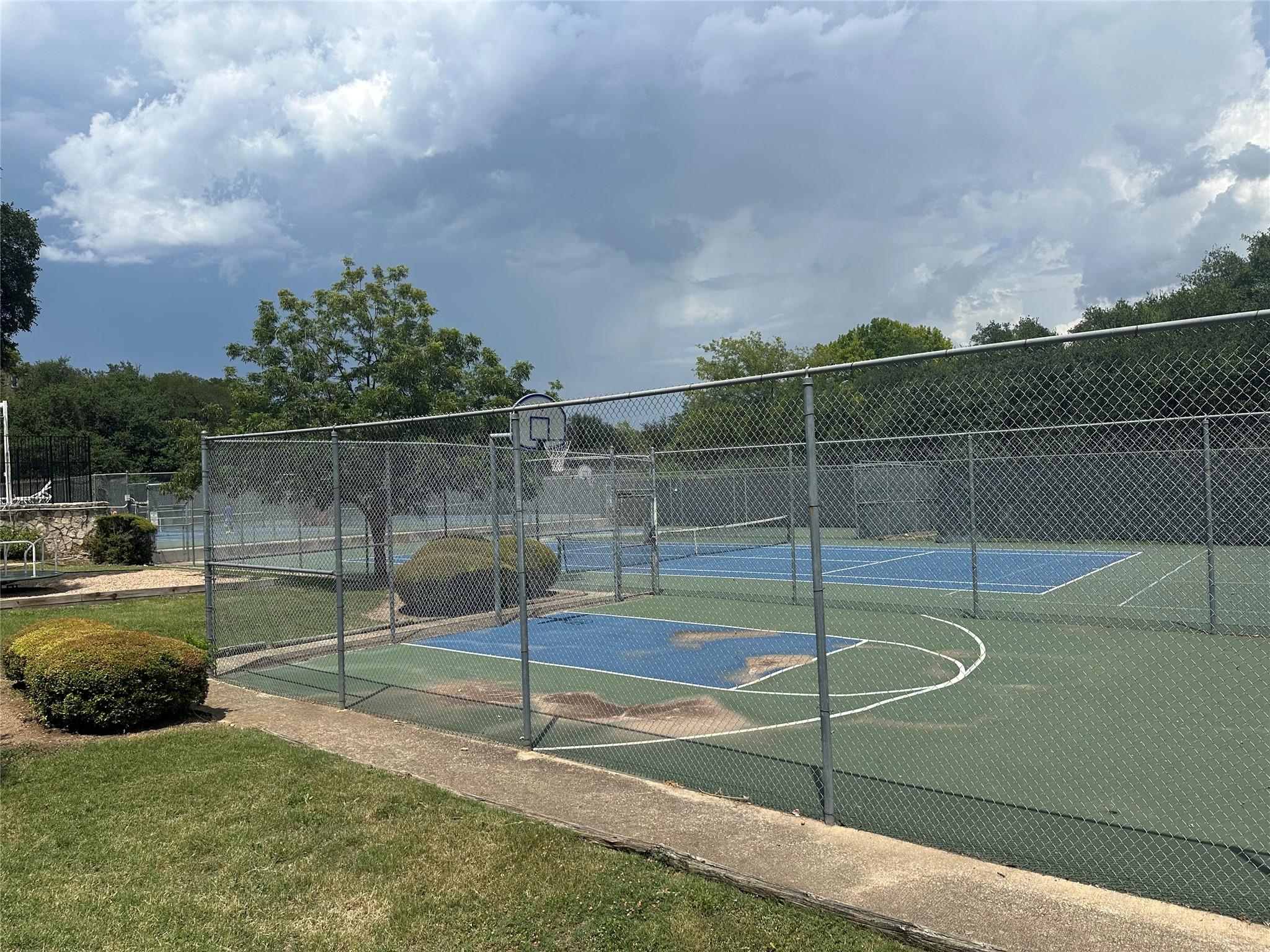 7205 Waldon Dr # N208, Austin, TX 78750