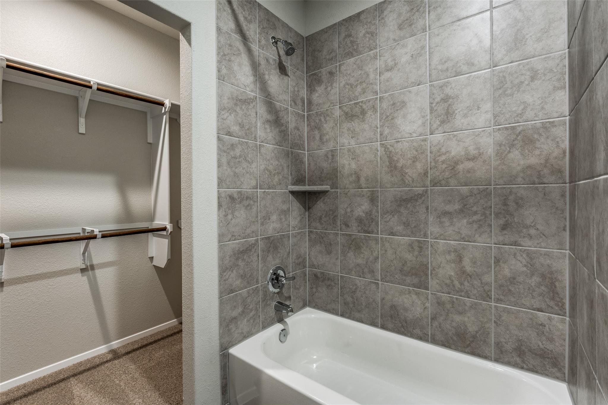 140 Thunder Oak St, San Marcos, TX 78666