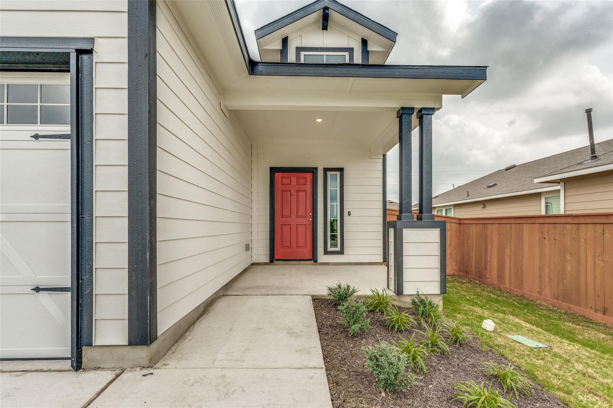 140 Thunder Oak St, San Marcos, TX 78666