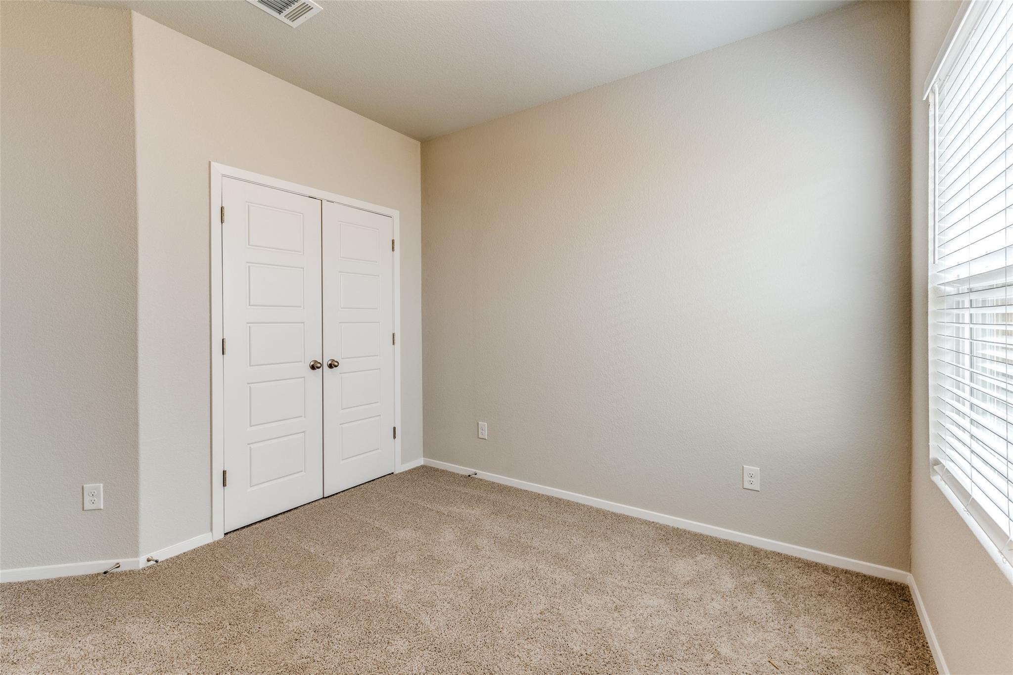 140 Thunder Oak St, San Marcos, TX 78666