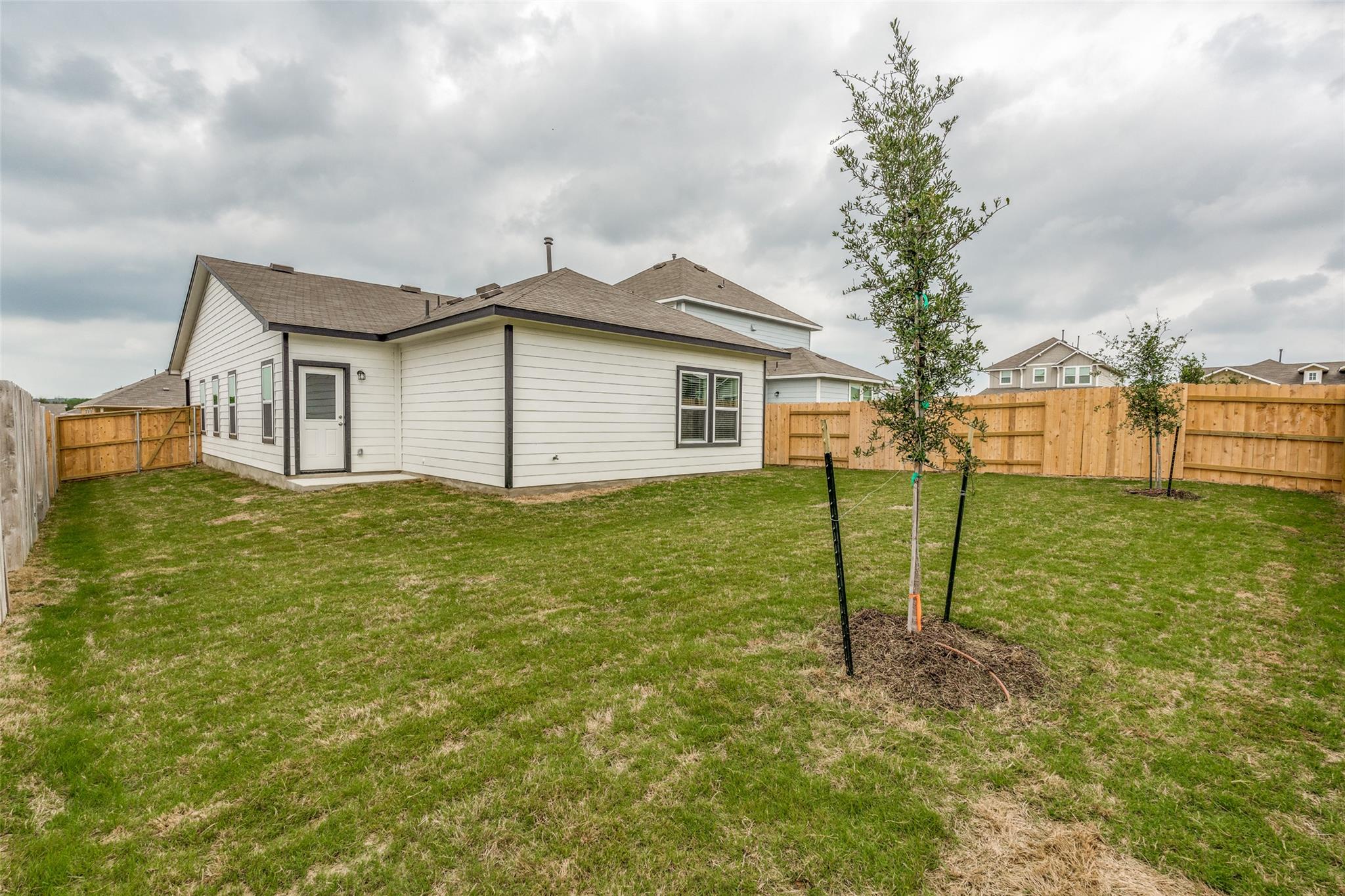 140 Thunder Oak St, San Marcos, TX 78666