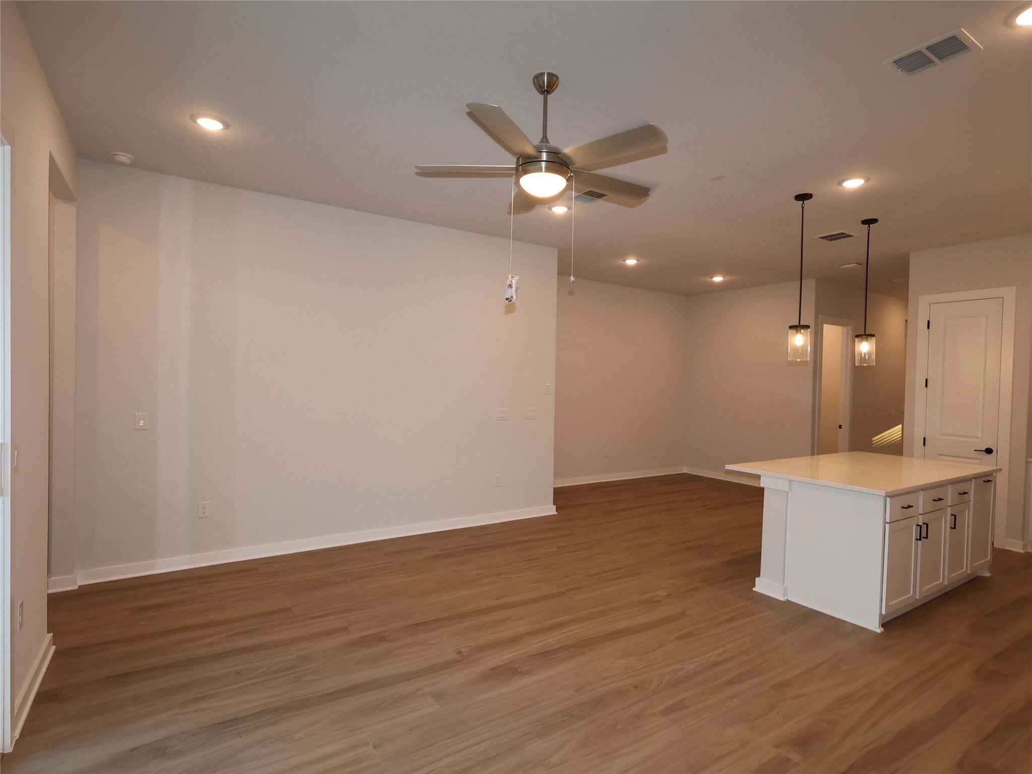 900 Beaverton Dr, Leander, TX 78641