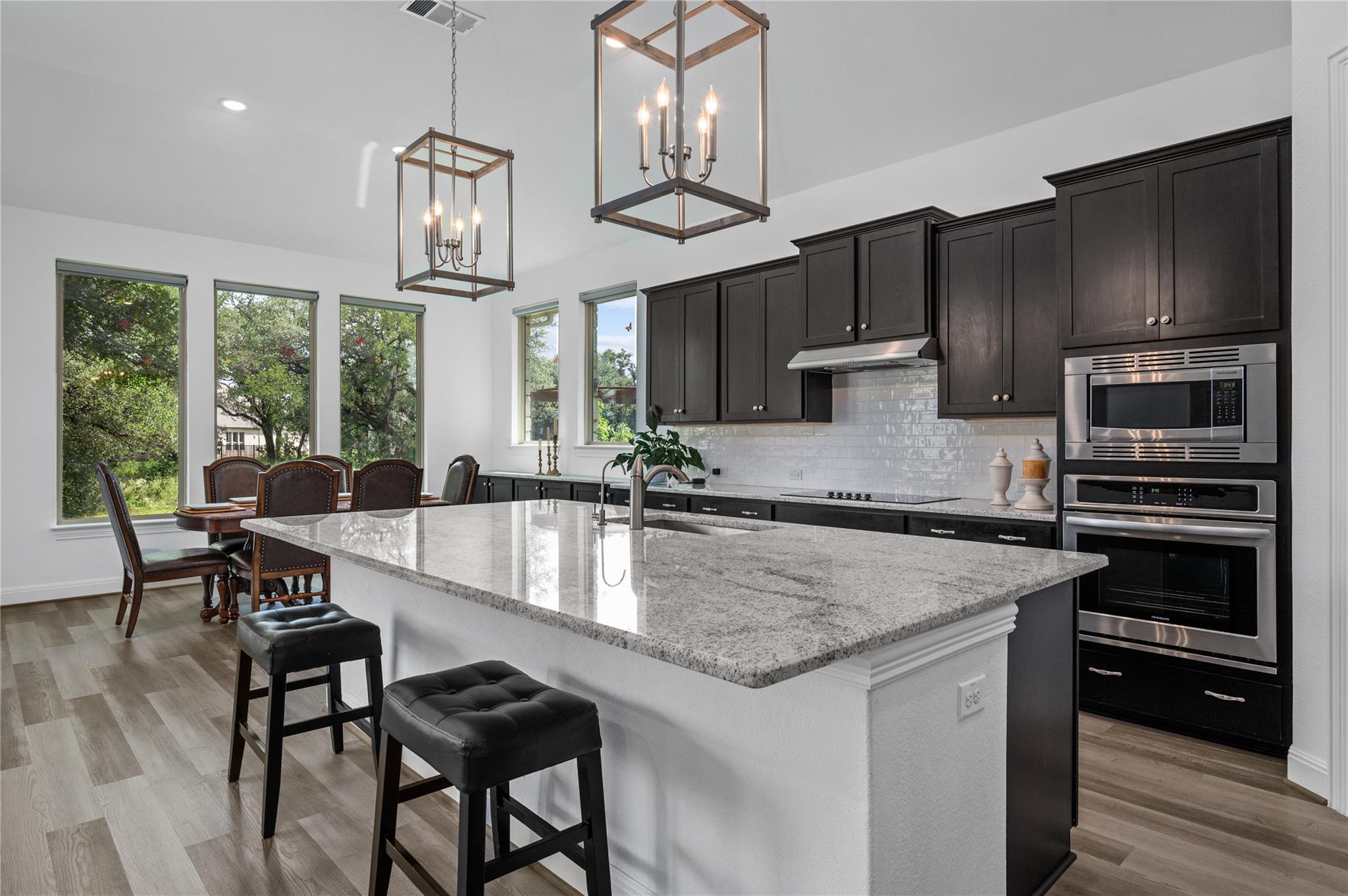 1404 Scenic Oaks Dr, Georgetown, TX 78628