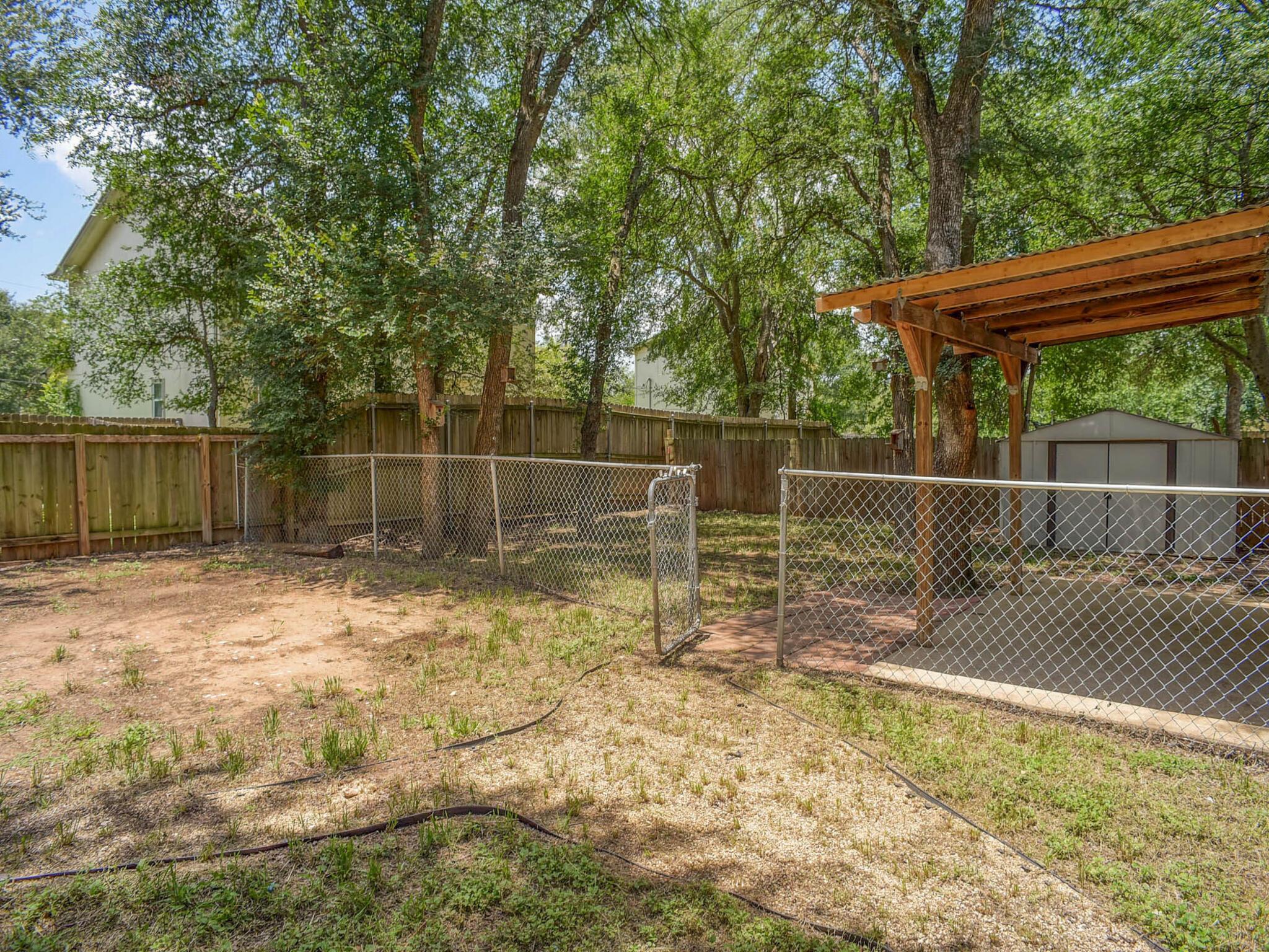 117 High Point Blvd, Cedar Creek, TX 78612