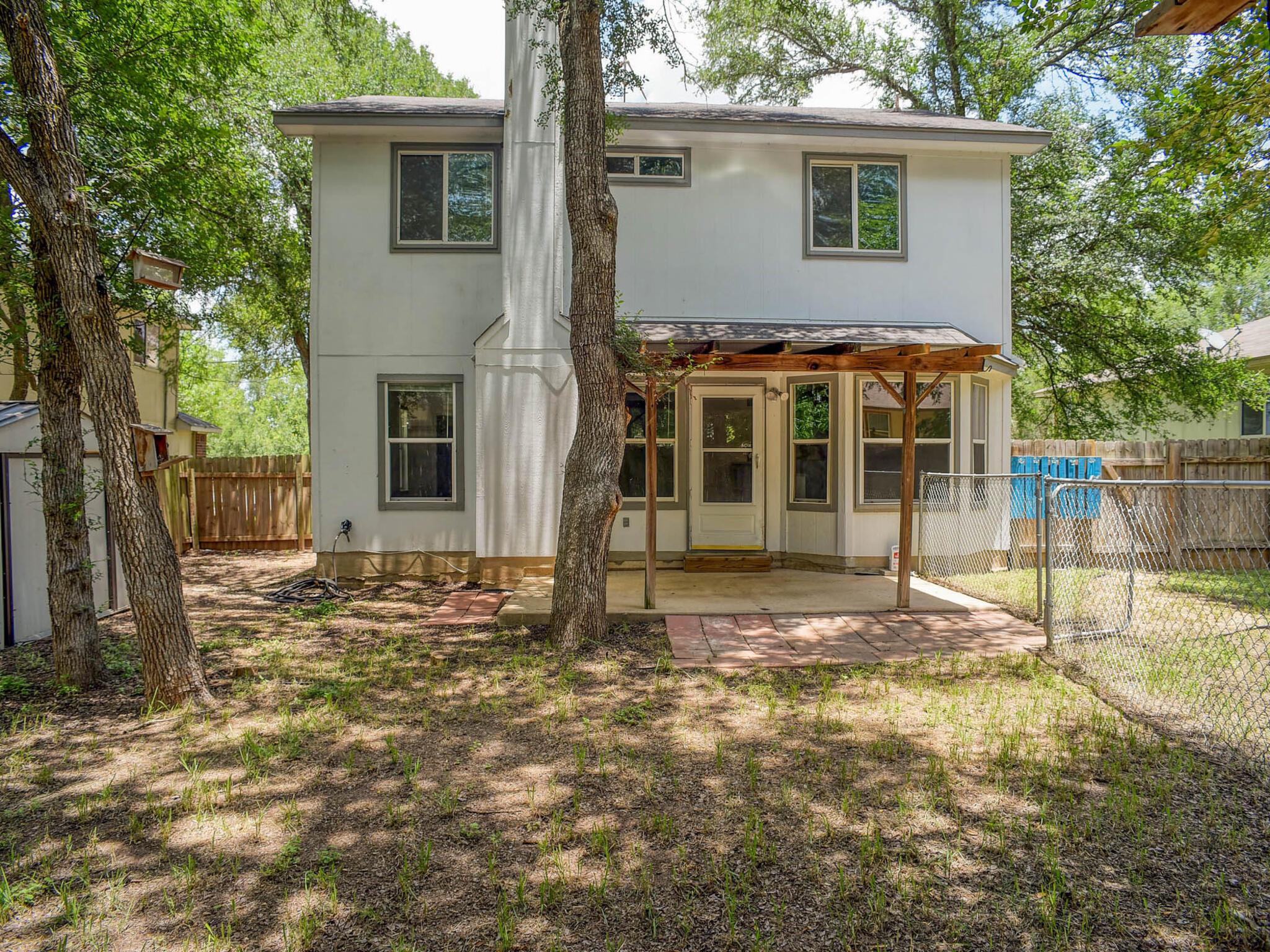 117 High Point Blvd, Cedar Creek, TX 78612