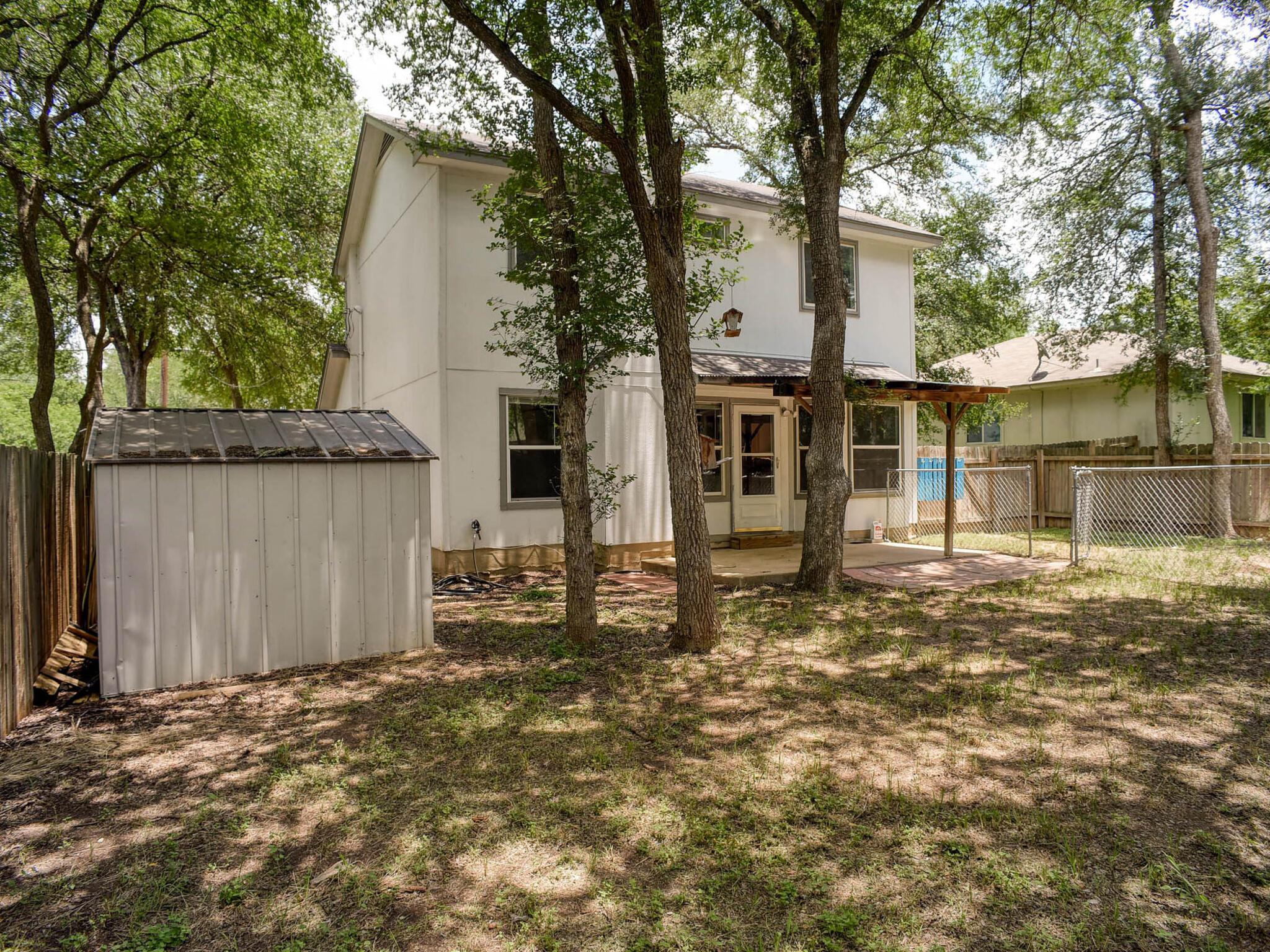 117 High Point Blvd, Cedar Creek, TX 78612