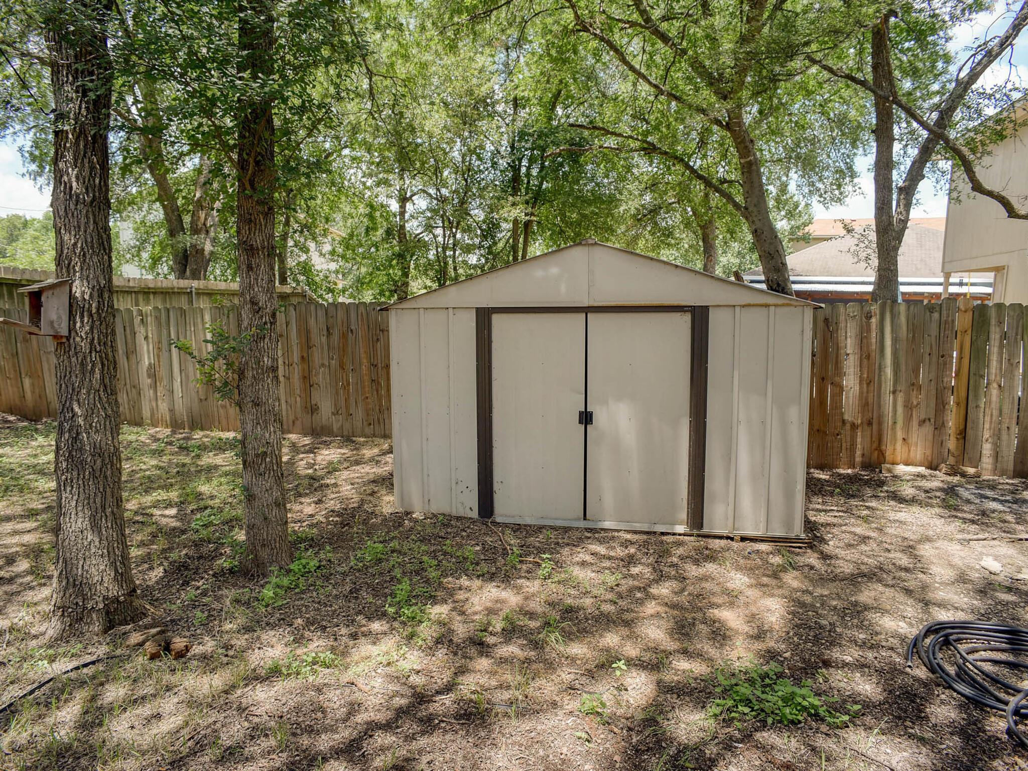117 High Point Blvd, Cedar Creek, TX 78612