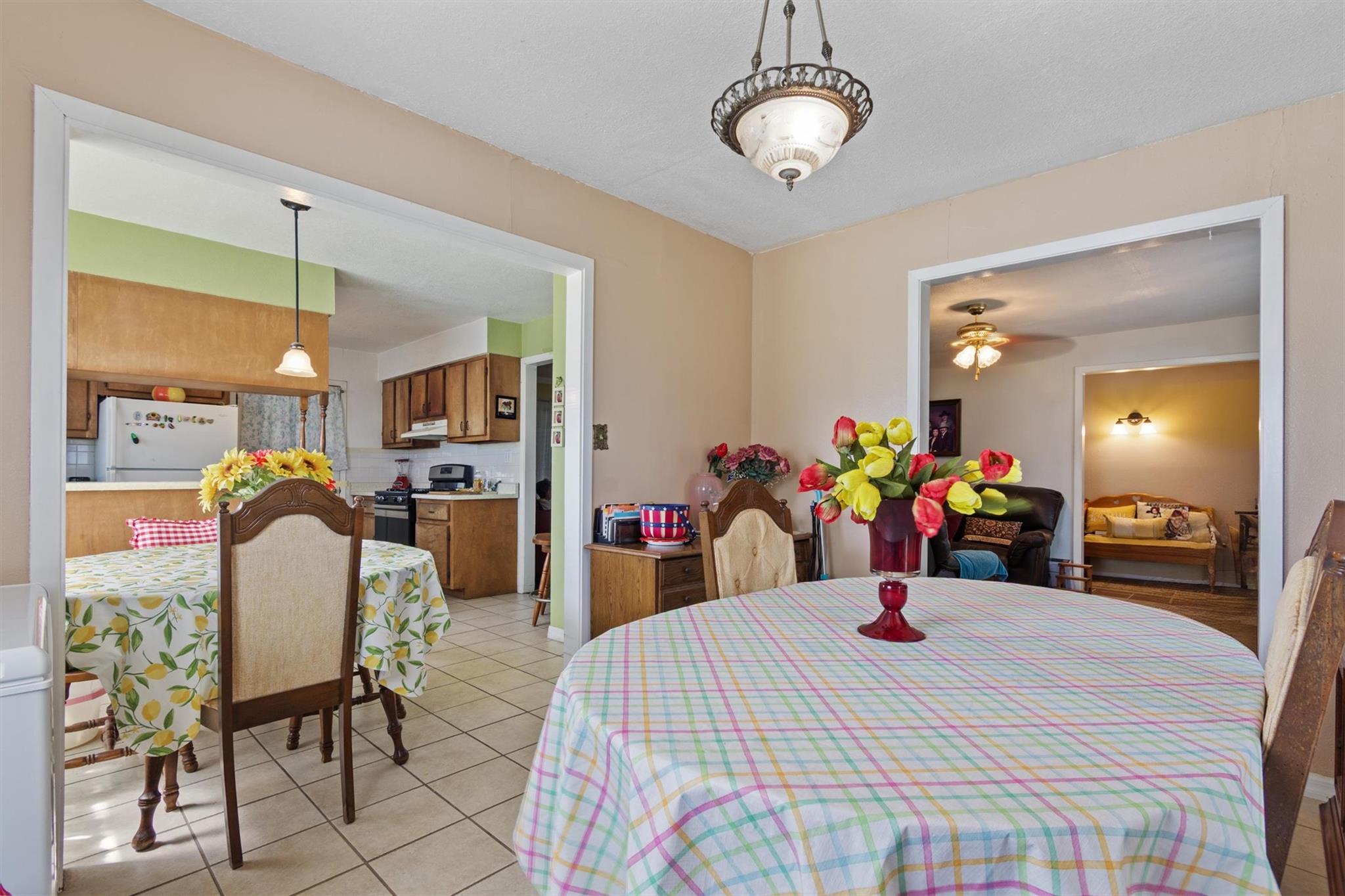 2080 Allison Rd, Martindale, TX 78655