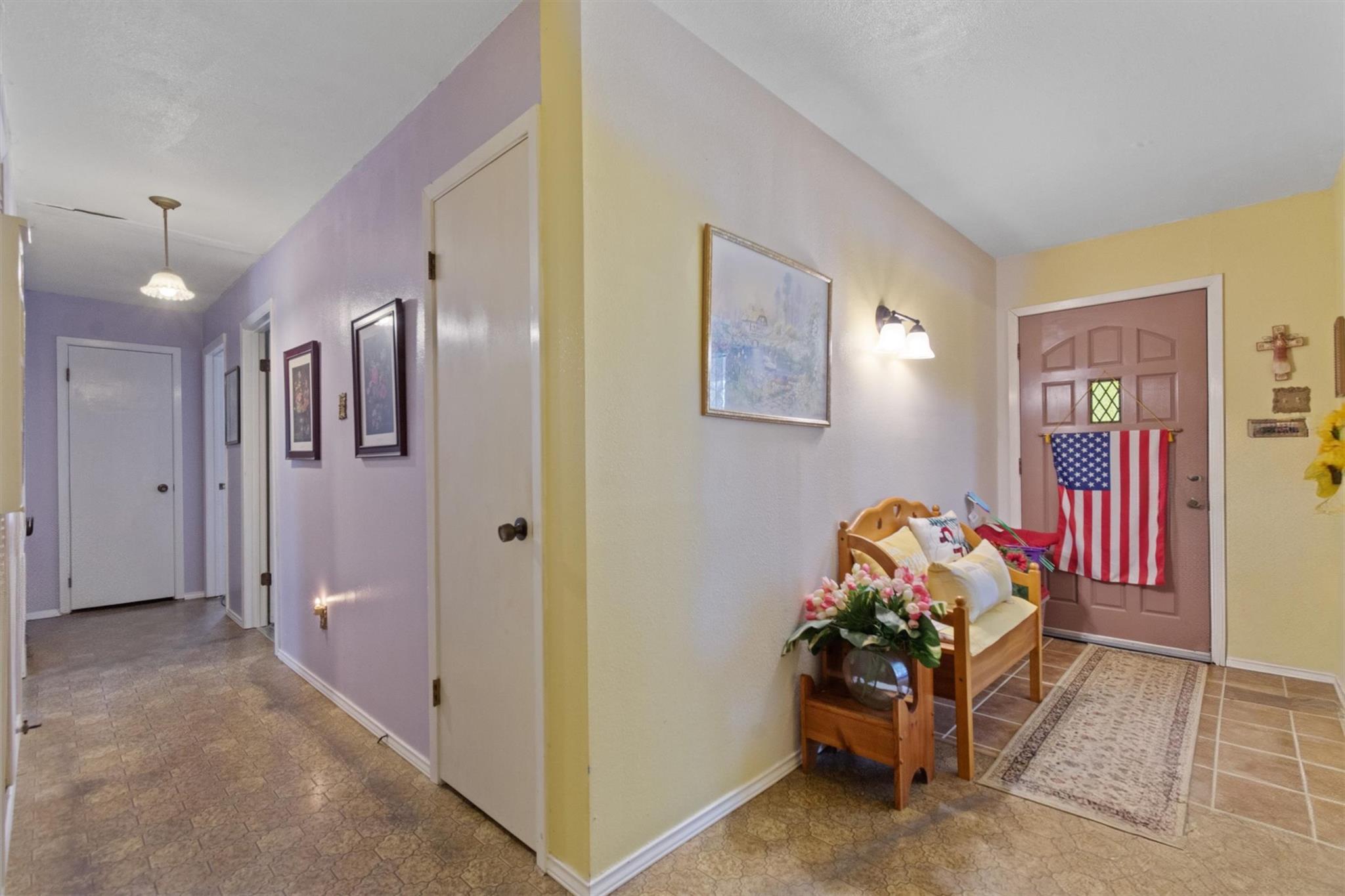 2080 Allison Rd, Martindale, TX 78655