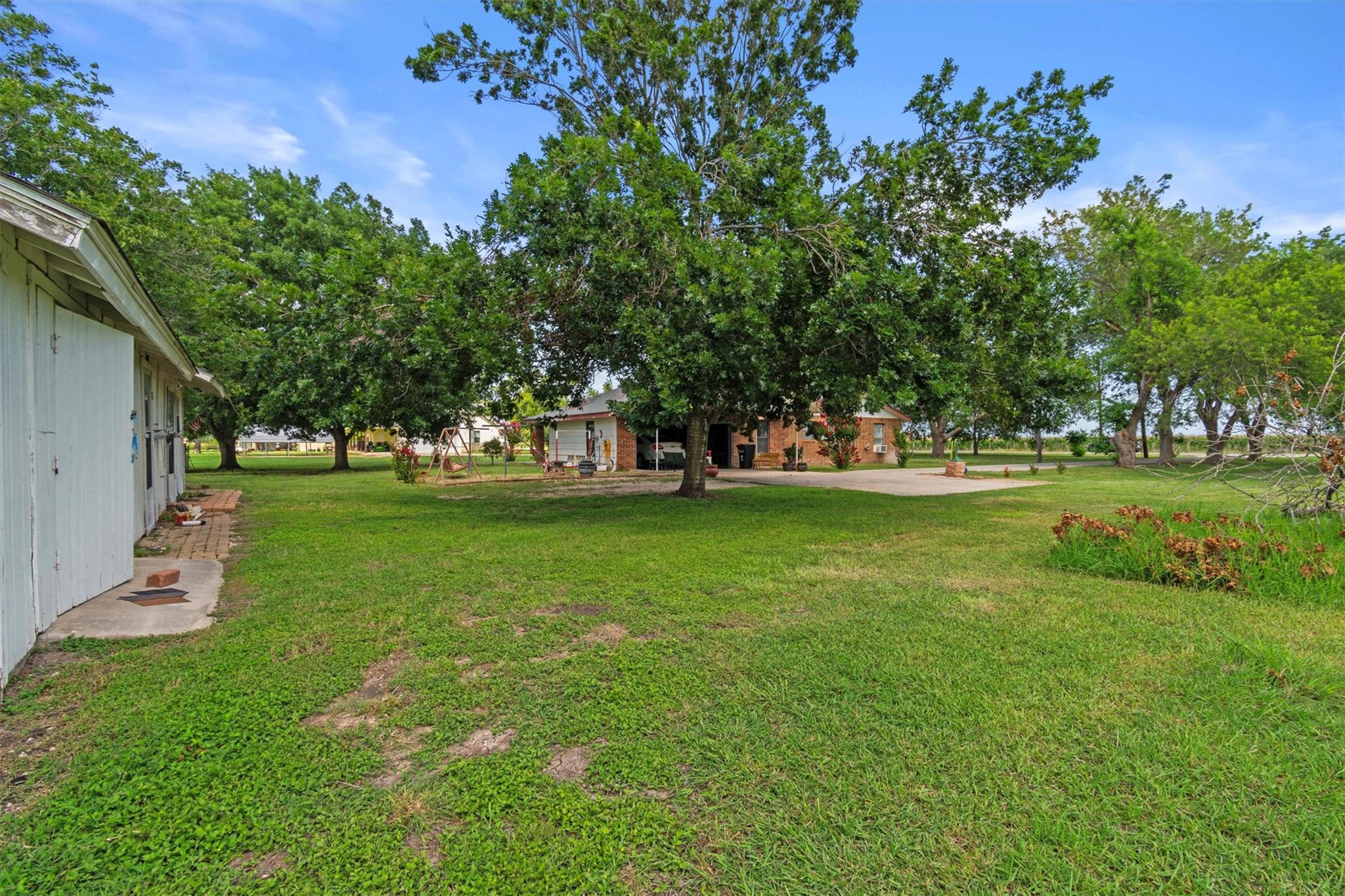 2080 Allison Rd, Martindale, TX 78655
