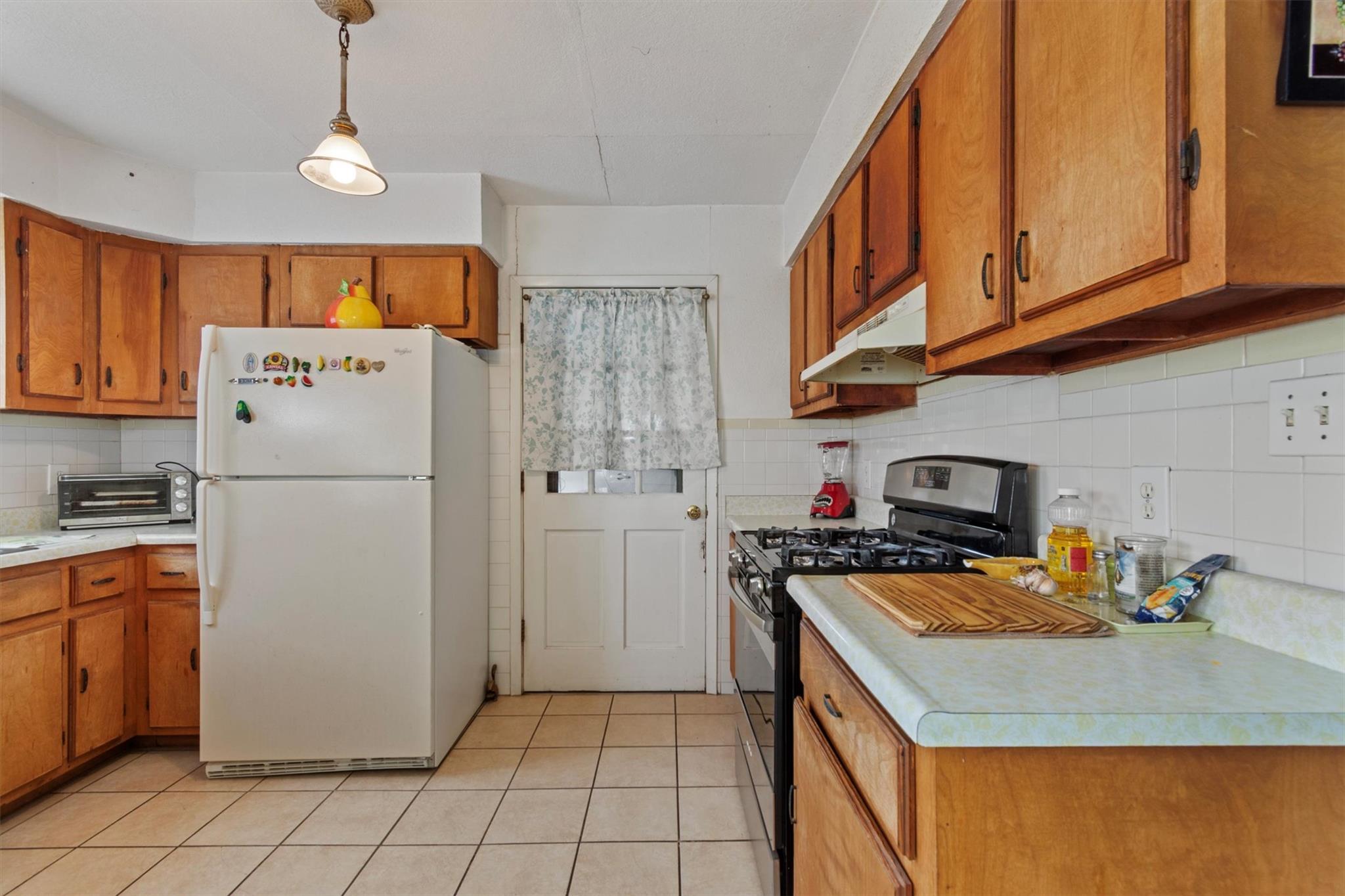 2080 Allison Rd, Martindale, TX 78655