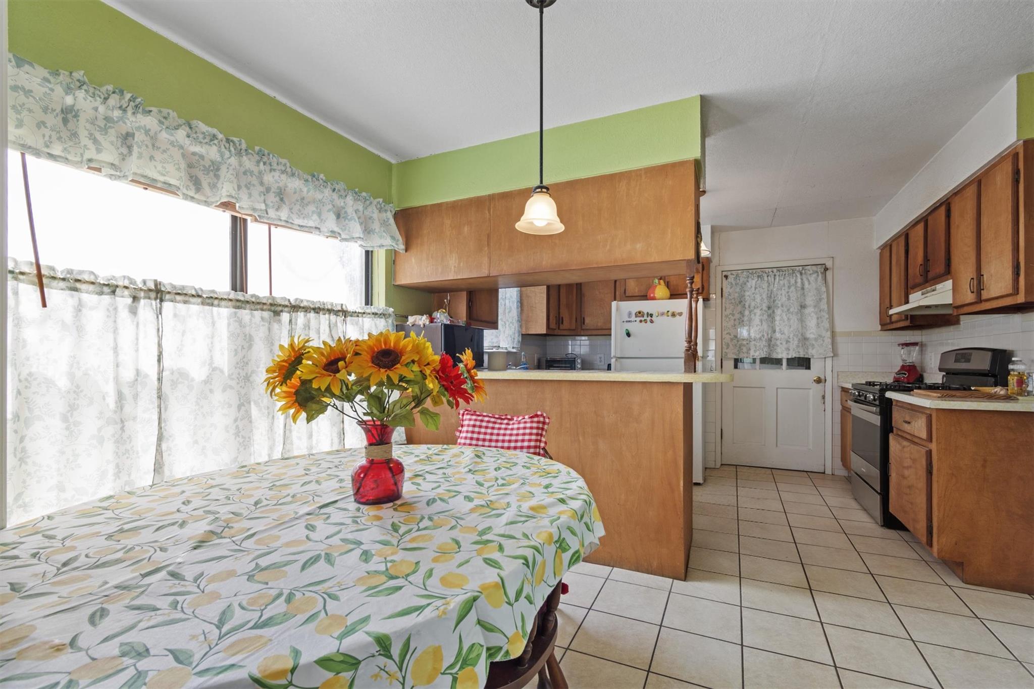 2080 Allison Rd, Martindale, TX 78655