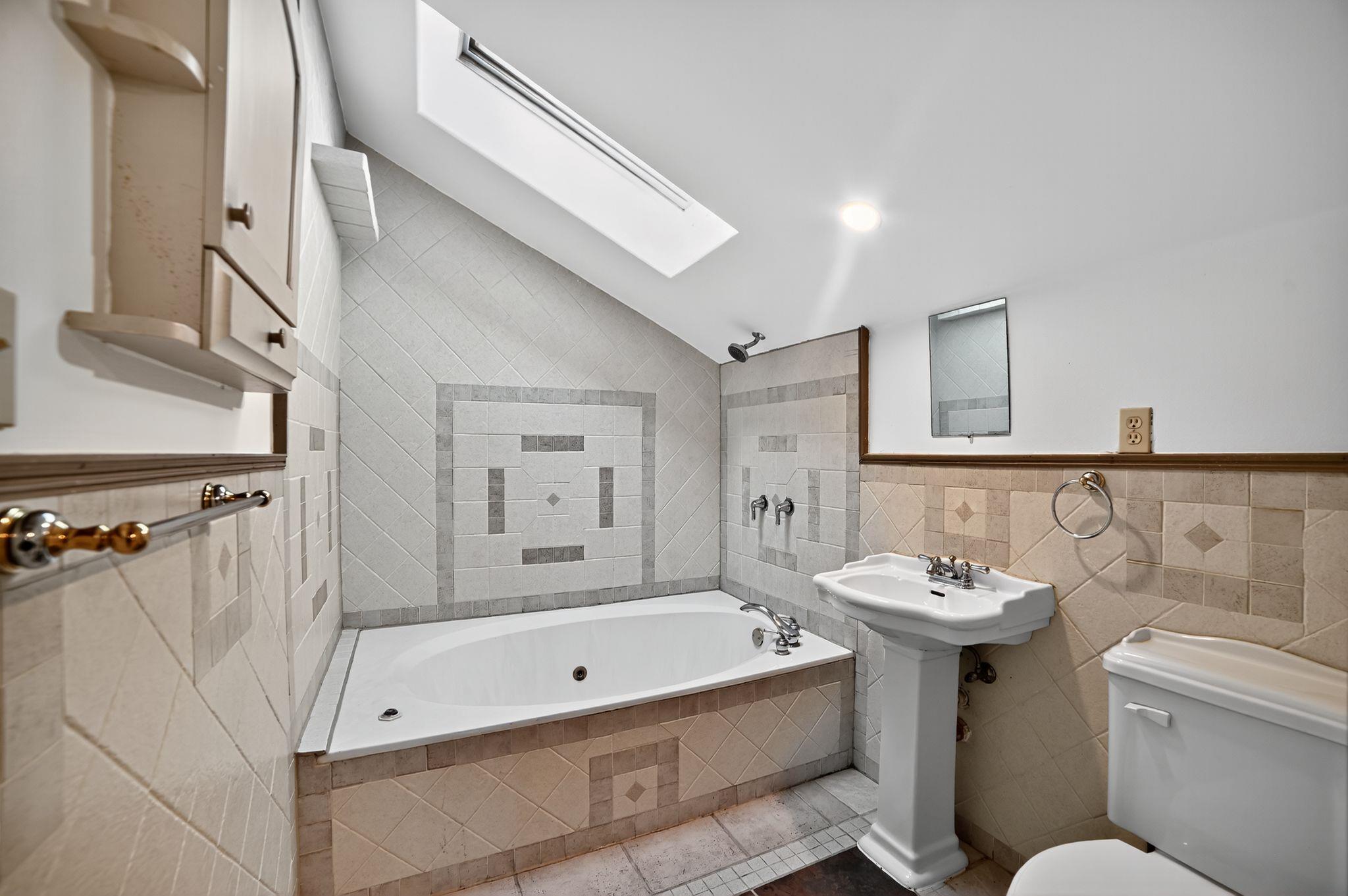 2003 Griswold Ln # A, Austin, TX 78703